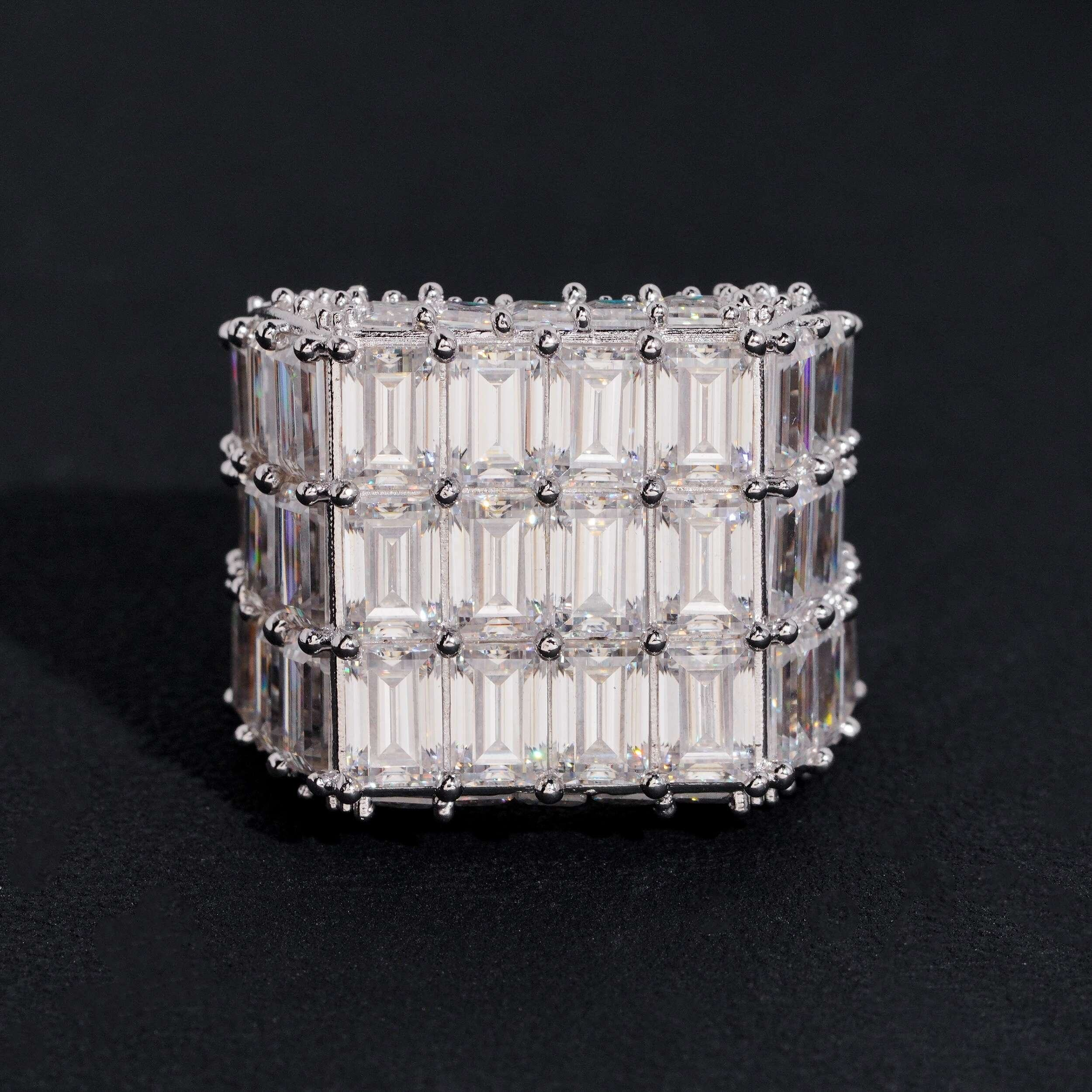 Bageutte Cut VVS Moissanite Diamond Men Ring 925 Silver