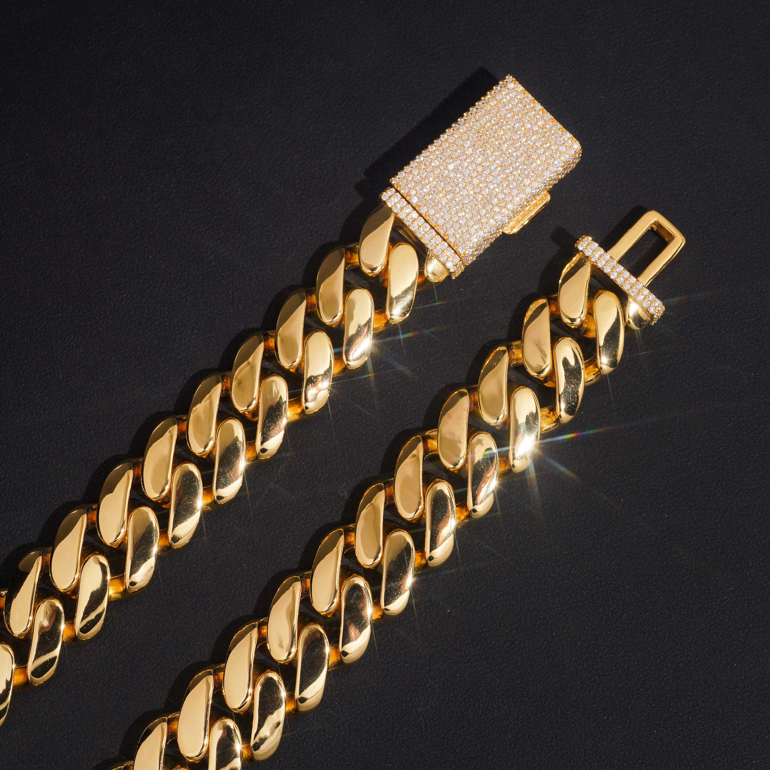 18MM Cuban Link Chain 10K Gold