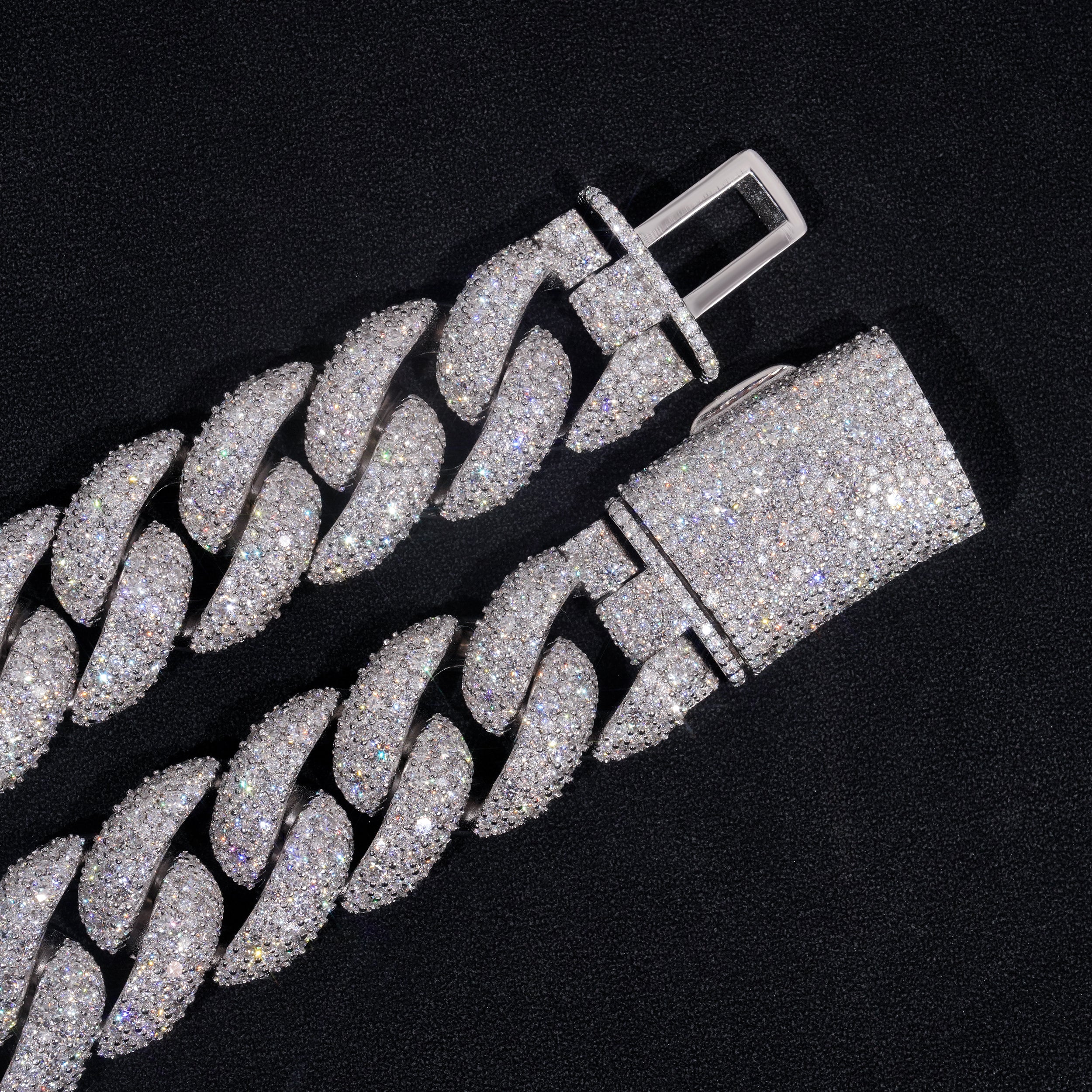 23mm Mosaic-Set diamond Cuban Link Chain 10K Gold