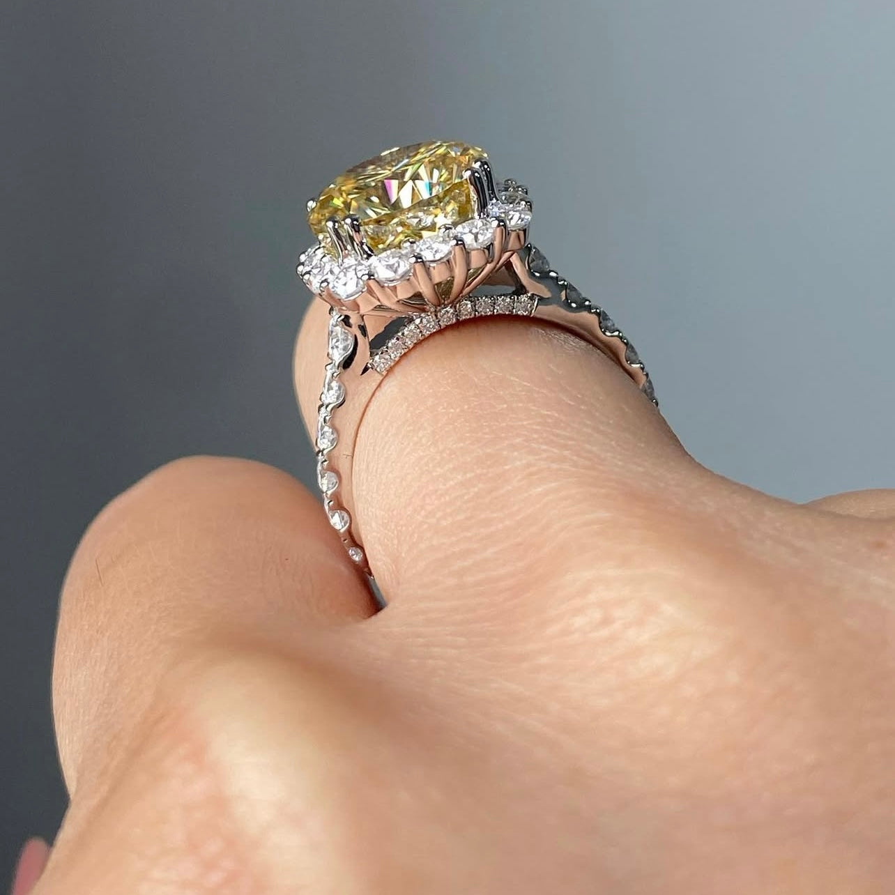Solid White Gold 10K Luxury Vintage Style Yellow Mix White Moissanite Ring Jewelry For Women