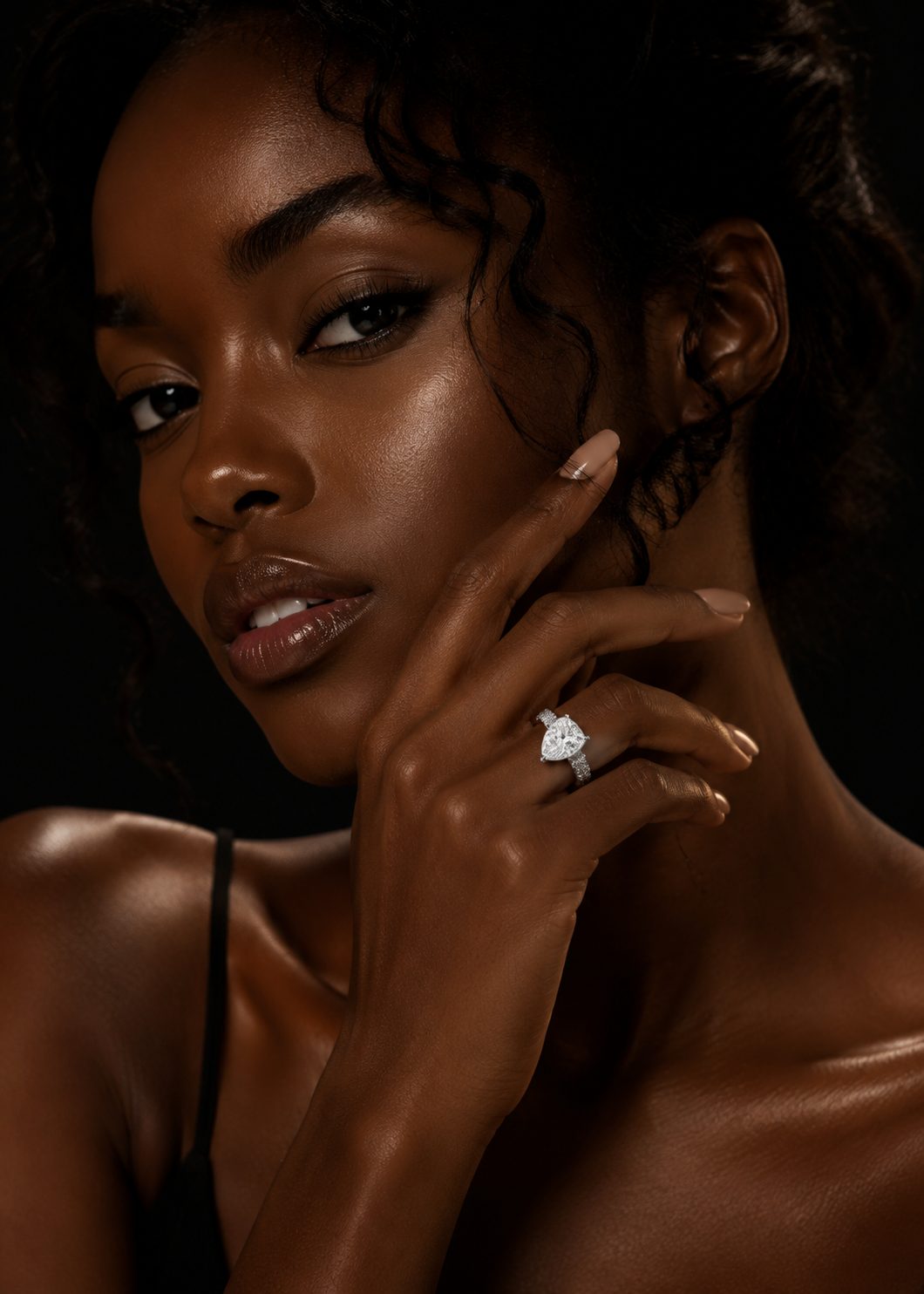 Luxury Pear Cut Moissanite Diamond Ring Women