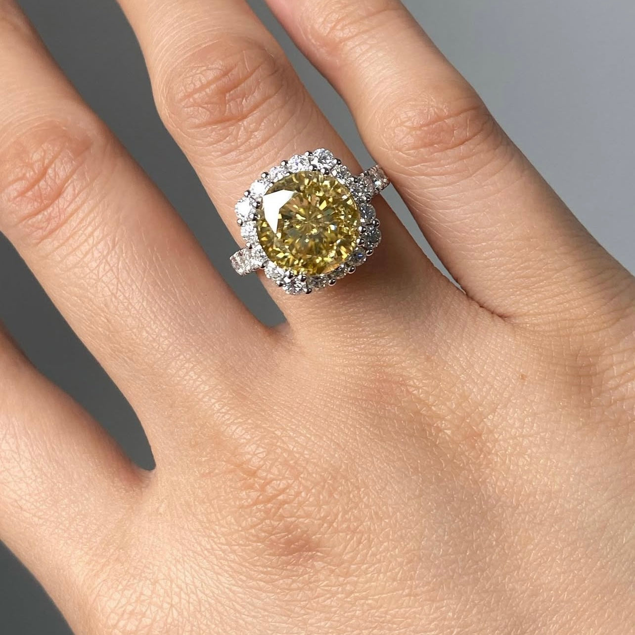 Solid White Gold 10K Luxury Vintage Style Yellow Mix White Moissanite Ring Jewelry For Women