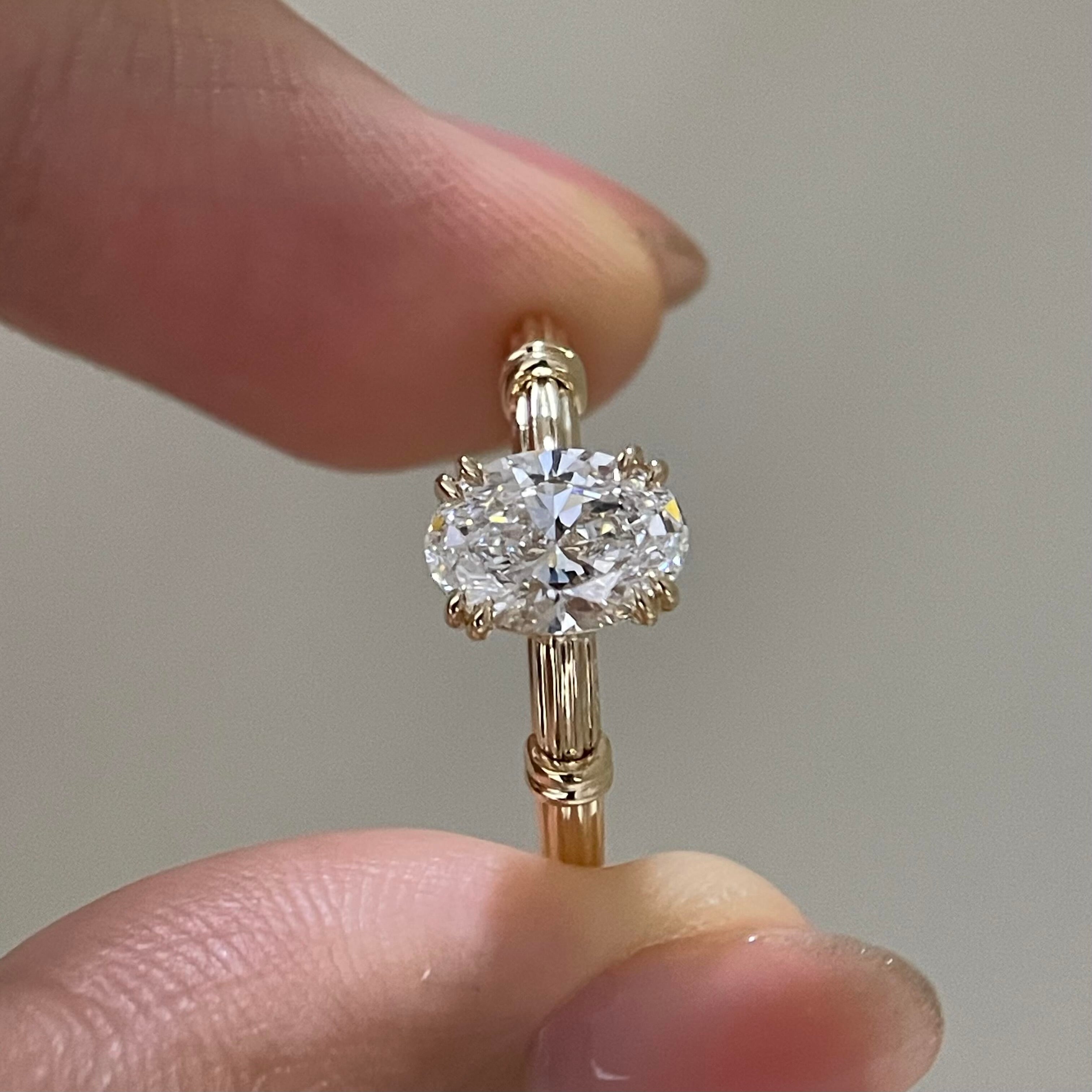 2Ct Oval Cut Vintage Lab Grown Diamond Ring 18K Gold