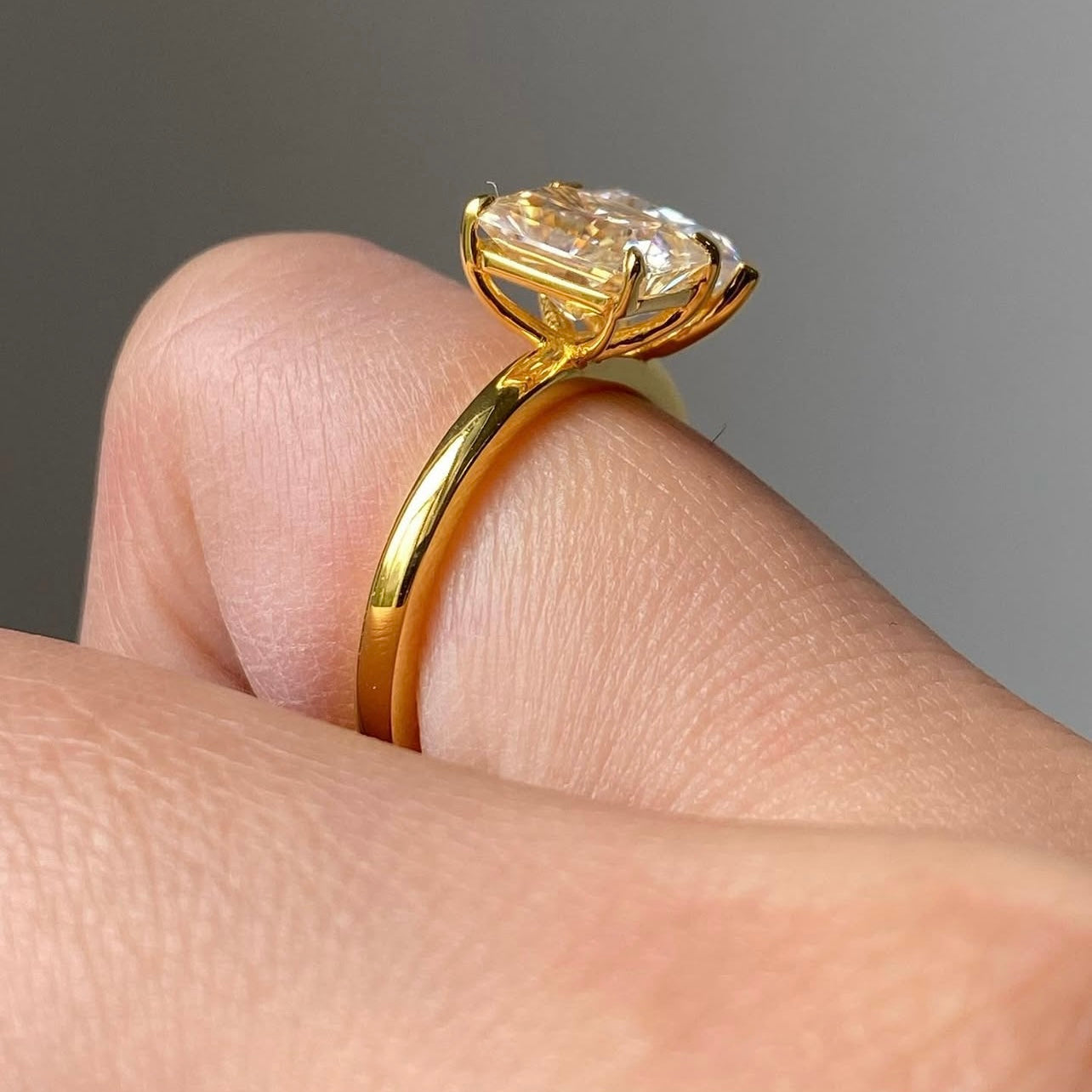 10K Yellow Gold Women Two Stone Design White Mix Yellow Moissanite Ring