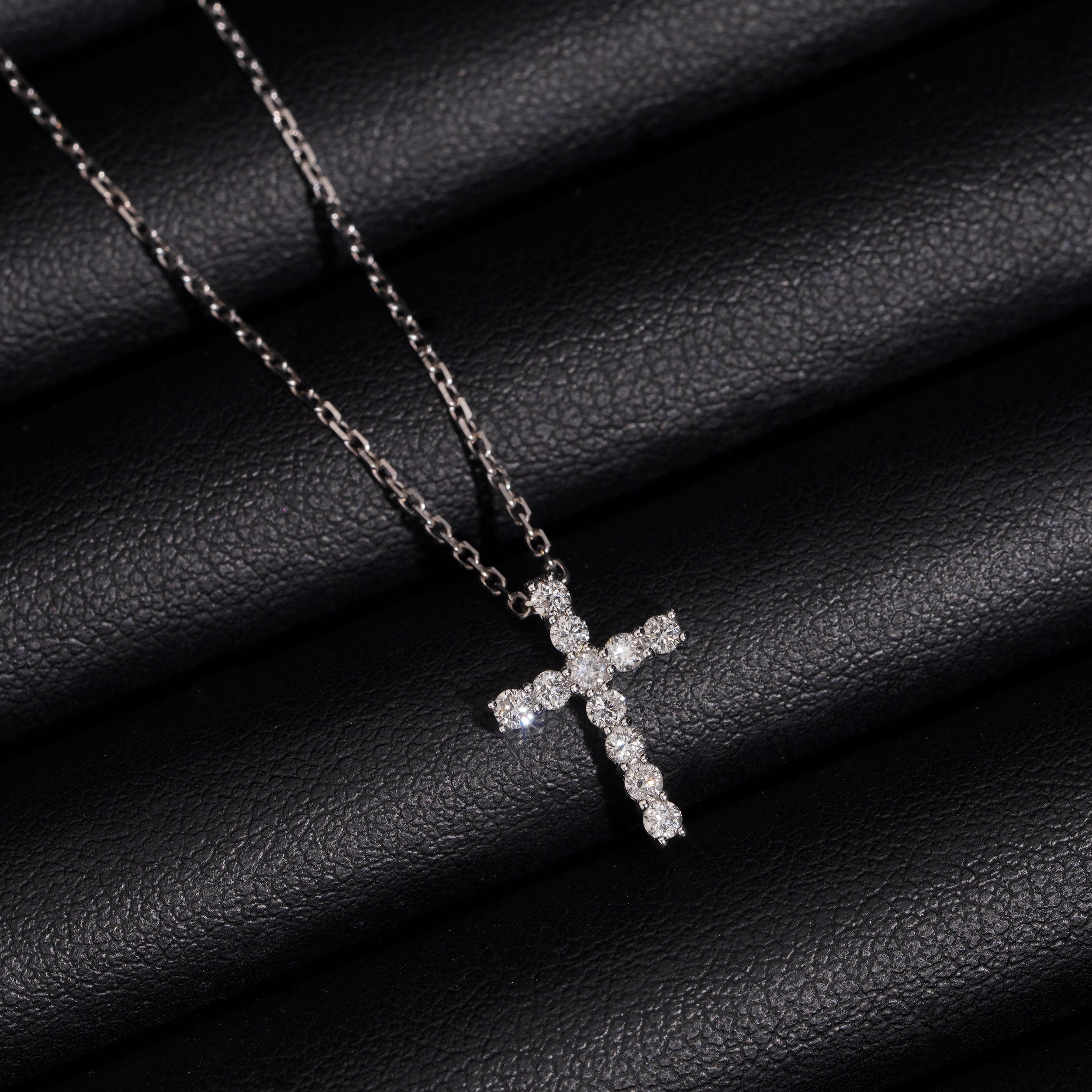Mini Size 10K White Gold 0.2CT Lab Diamond Cross Necklace