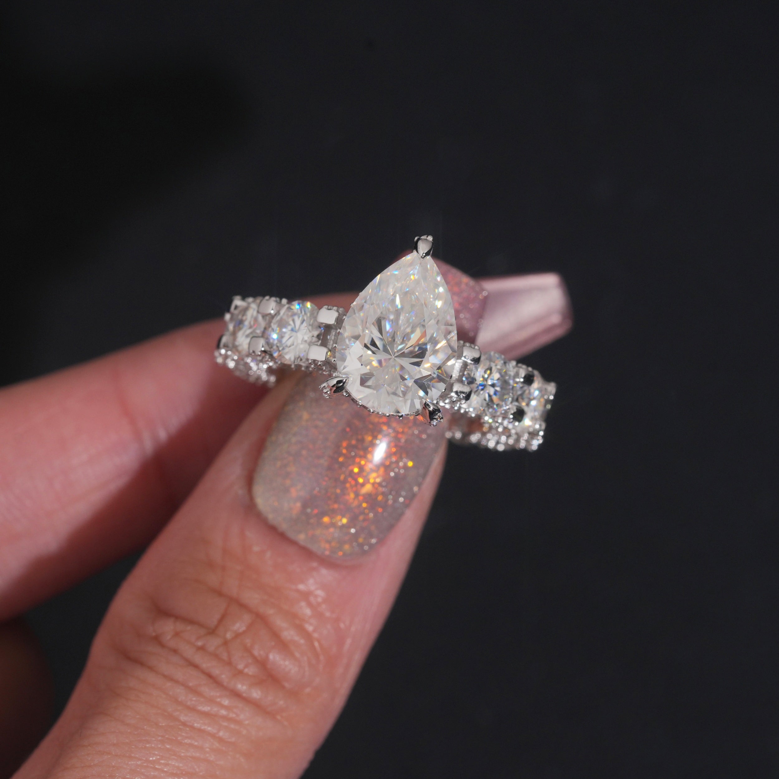 Luxury Pear Cut Moissanite Diamond Ring Women