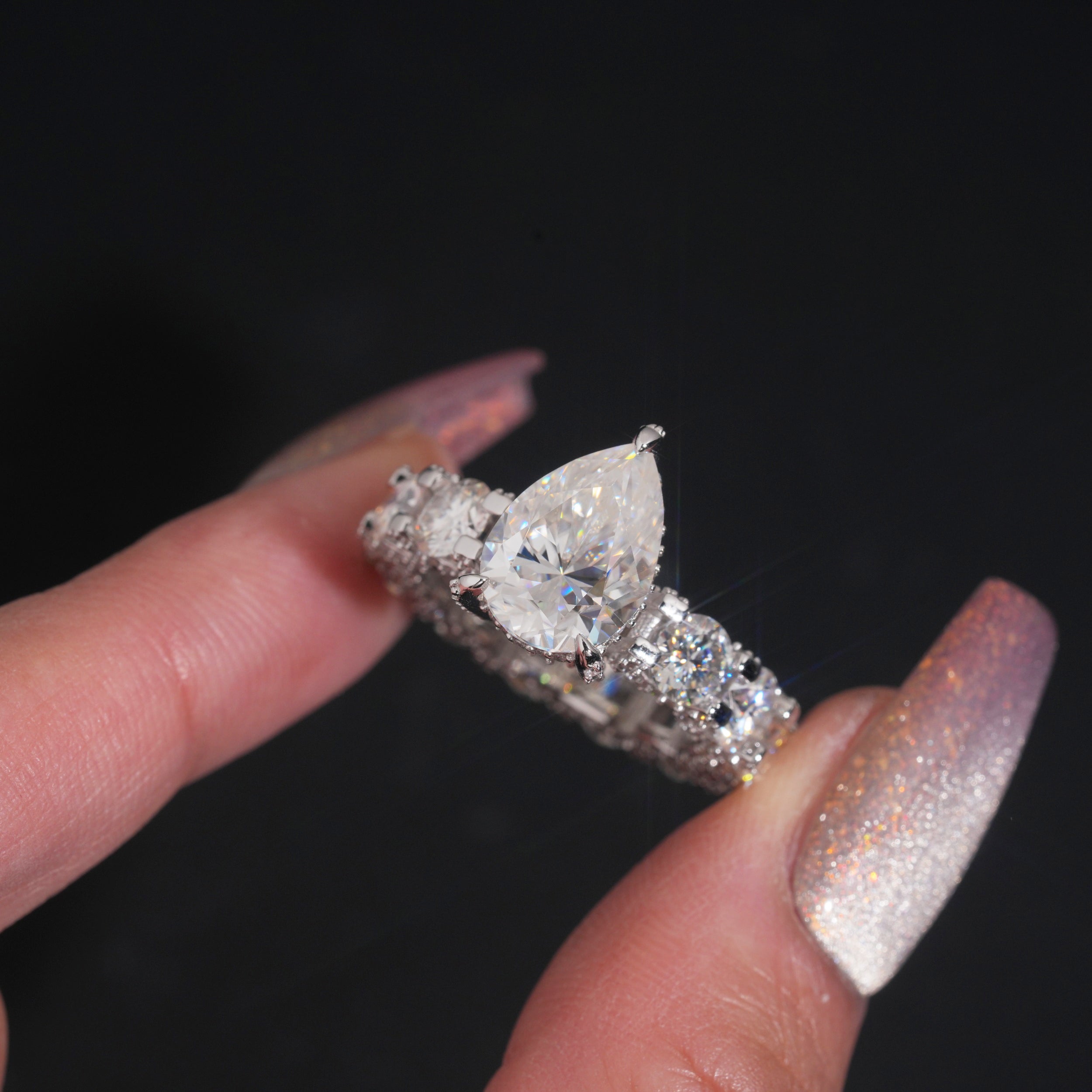 Luxury Pear Cut Moissanite Diamond Ring Women