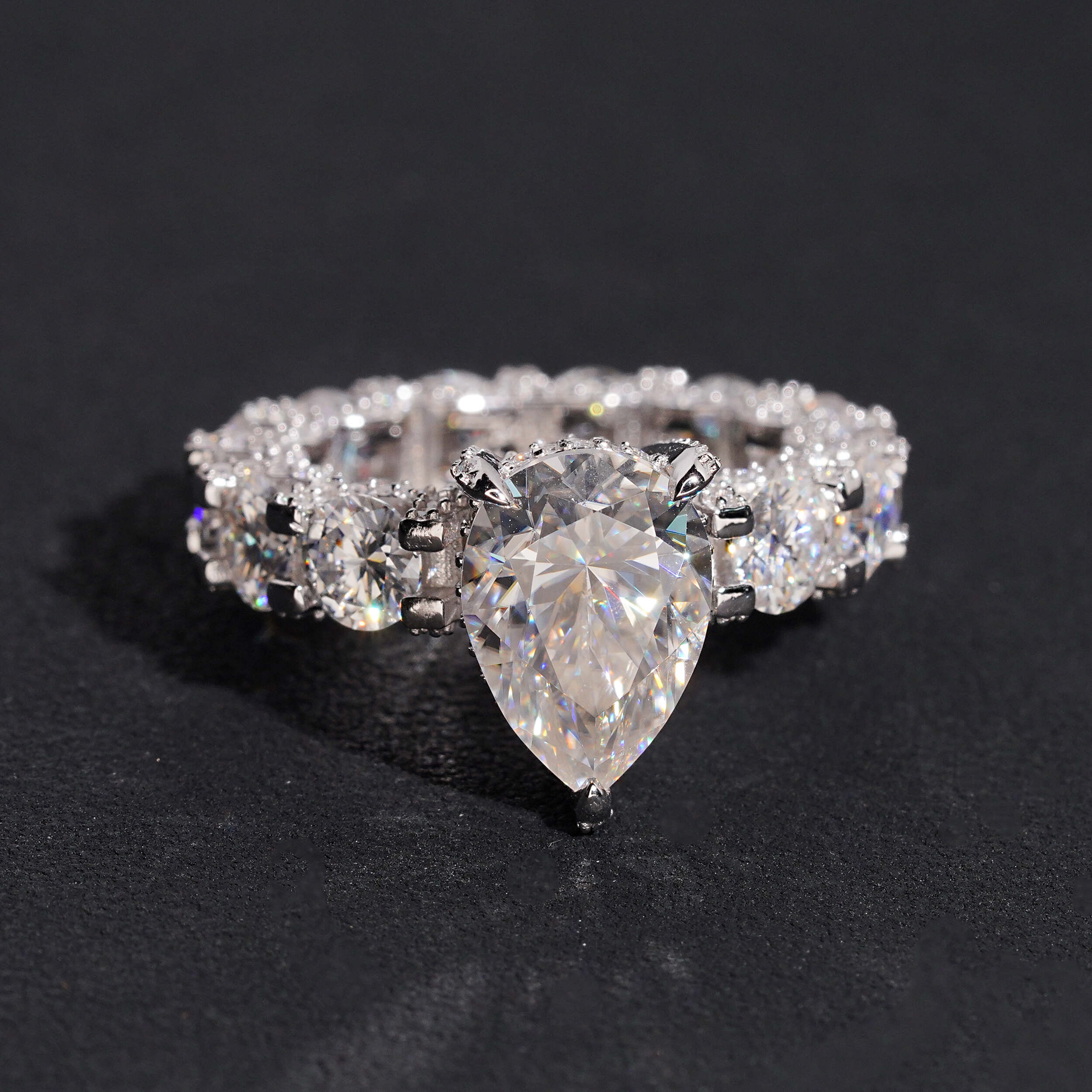 Luxury Pear Cut Moissanite Diamond Ring Women