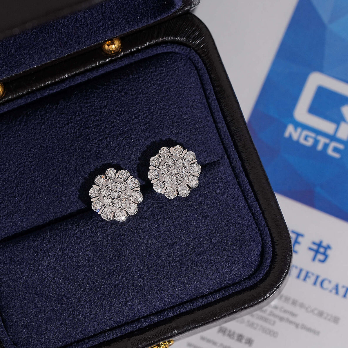 Cluster Flower VVS Lab Grown Diamond Stud Earrings