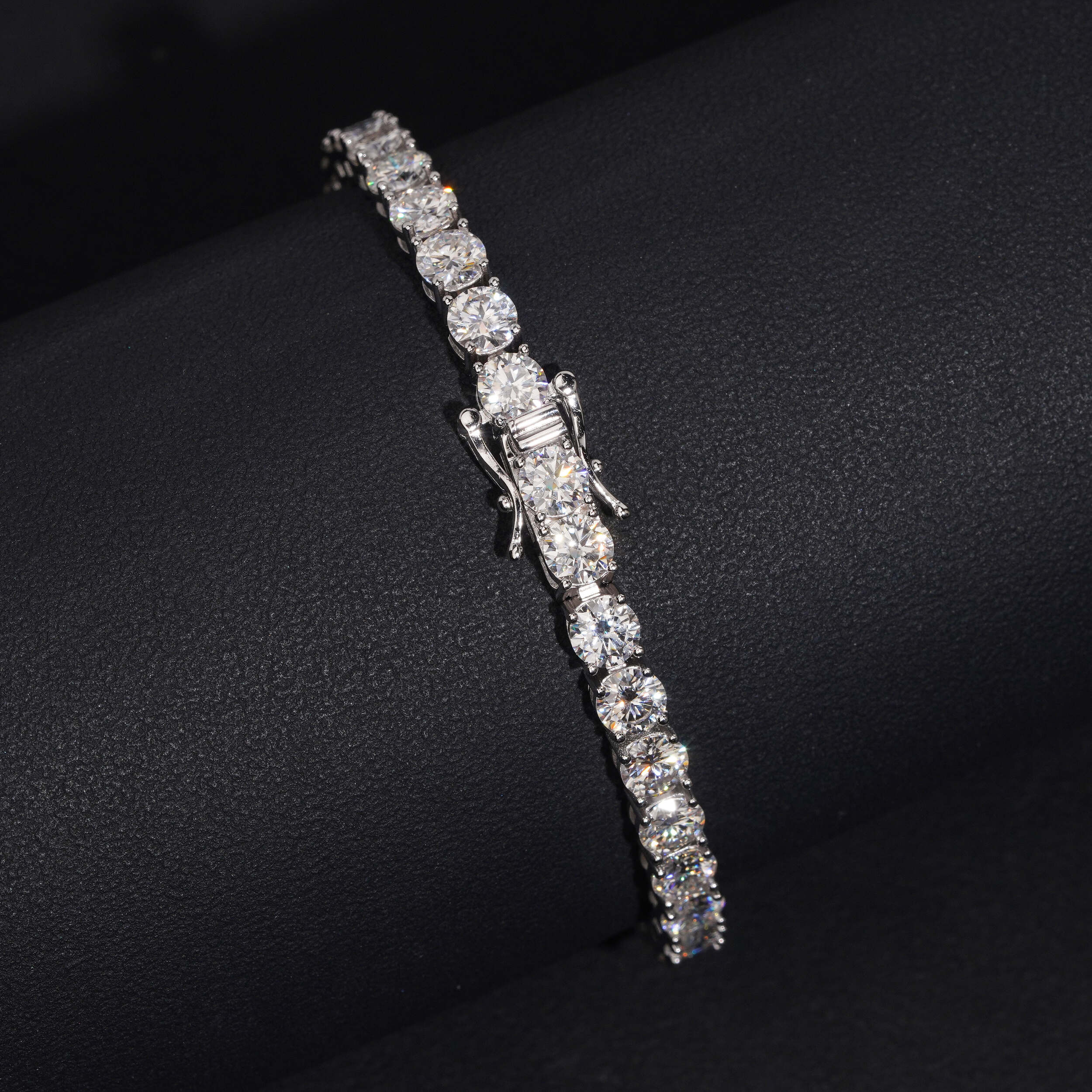 VVS Lab Diamond Tennis Bracelet 5MM IGI