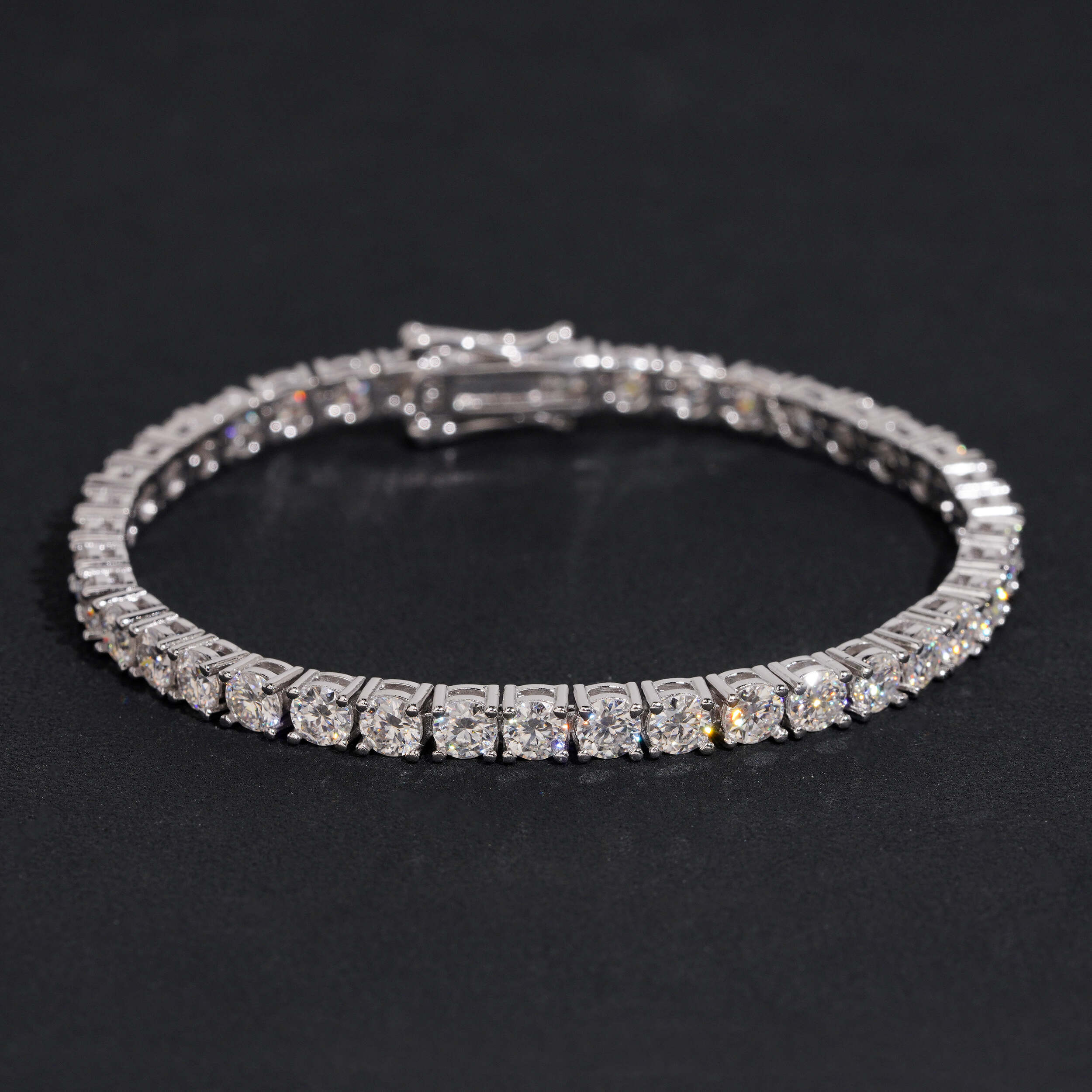 VVS Lab Diamond Tennis Bracelet 4MM 30 Pointer