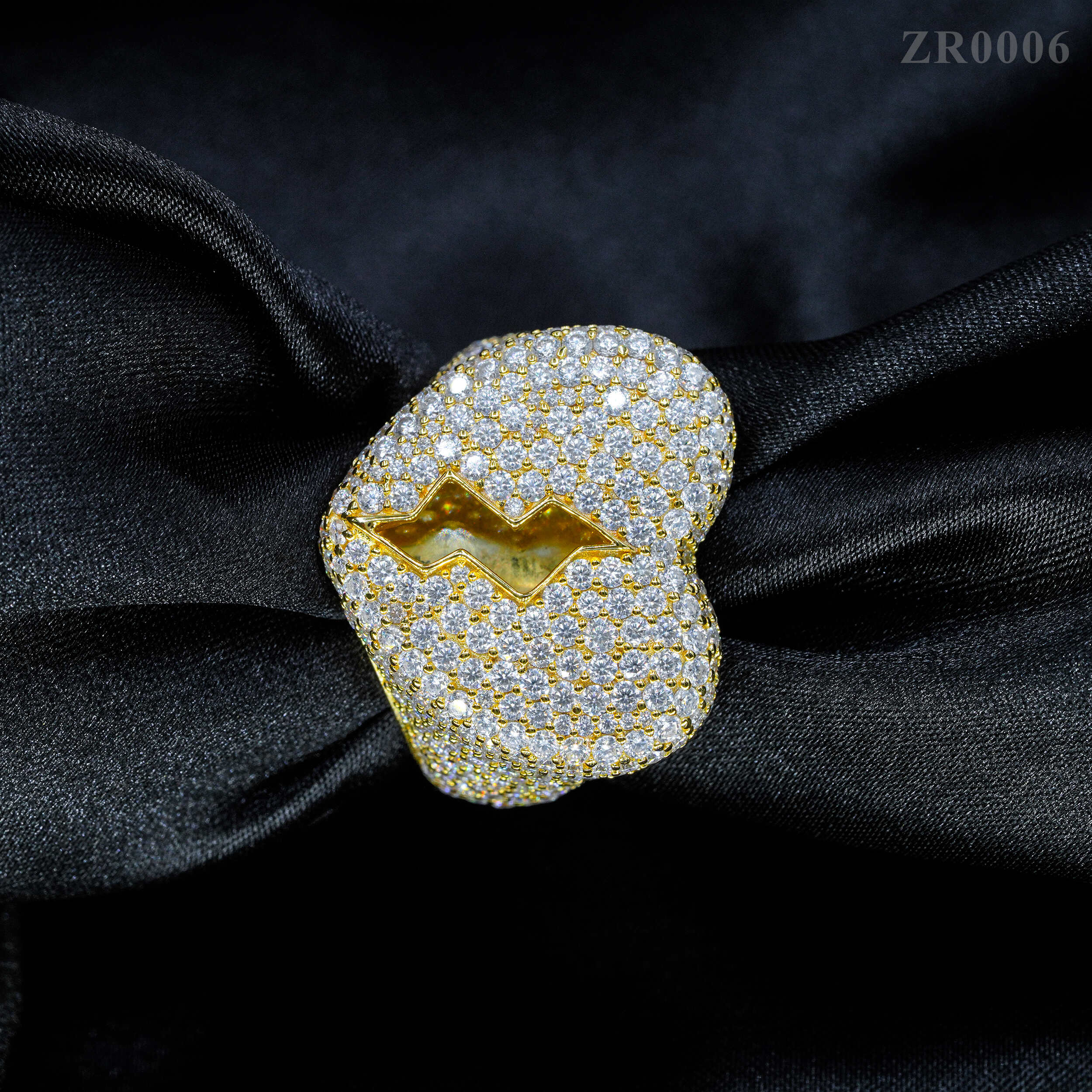 Moissanite Diamond Hip Hop Ring, Broken Heart Ice-Out Design