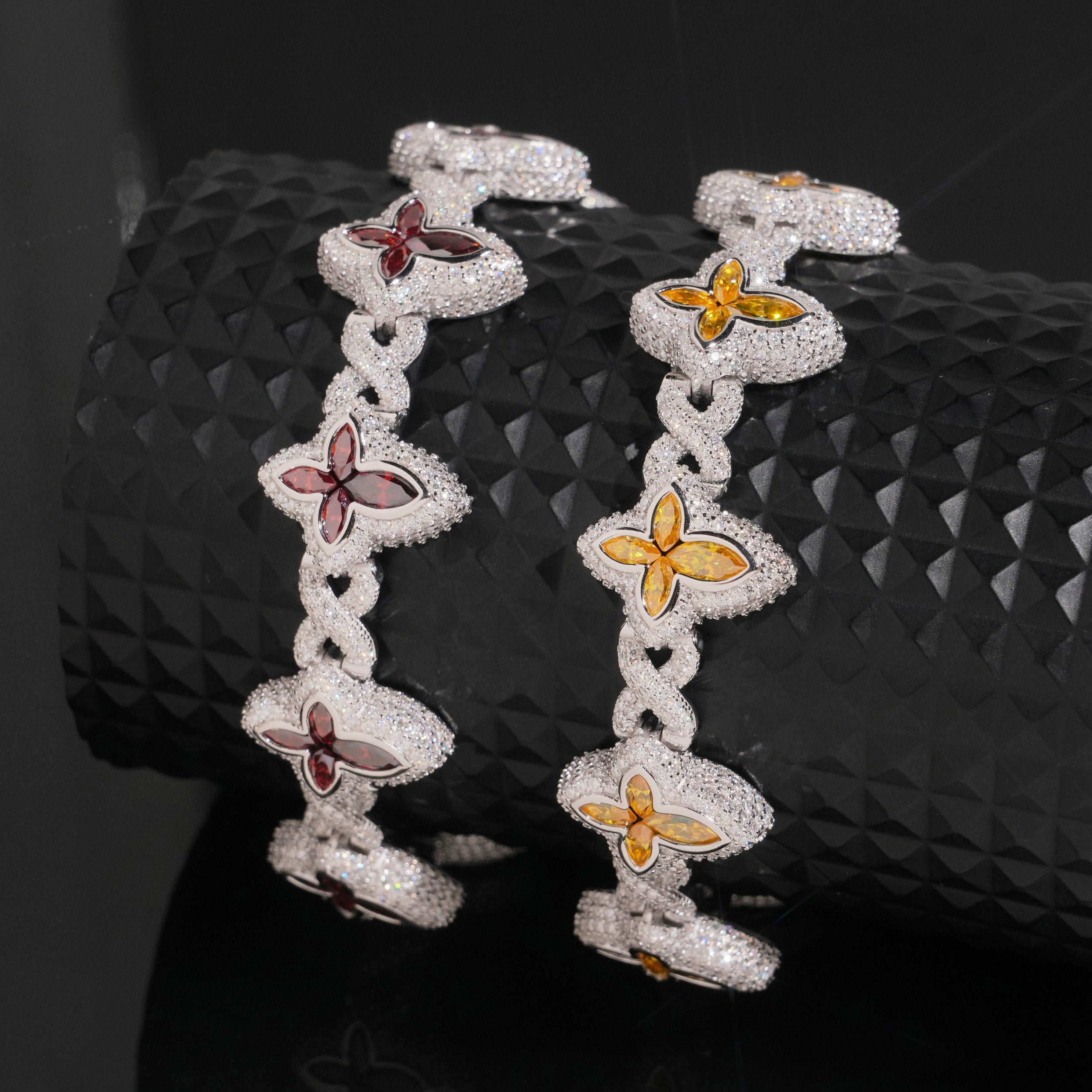 Men Clover Bracelet Iced Out With Color Moissanite Diamond