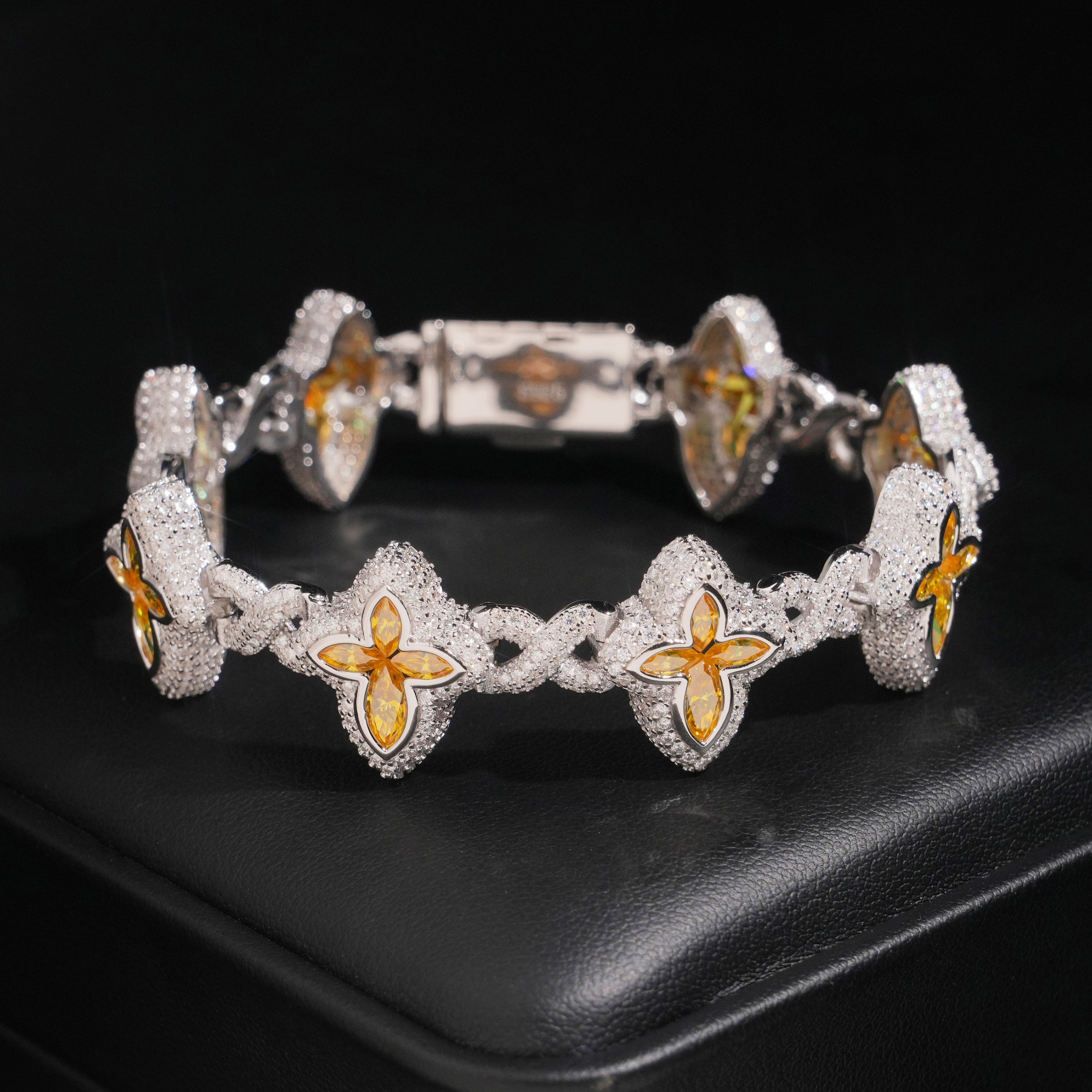 Men Clover Bracelet Iced Out With Color Moissanite Diamond