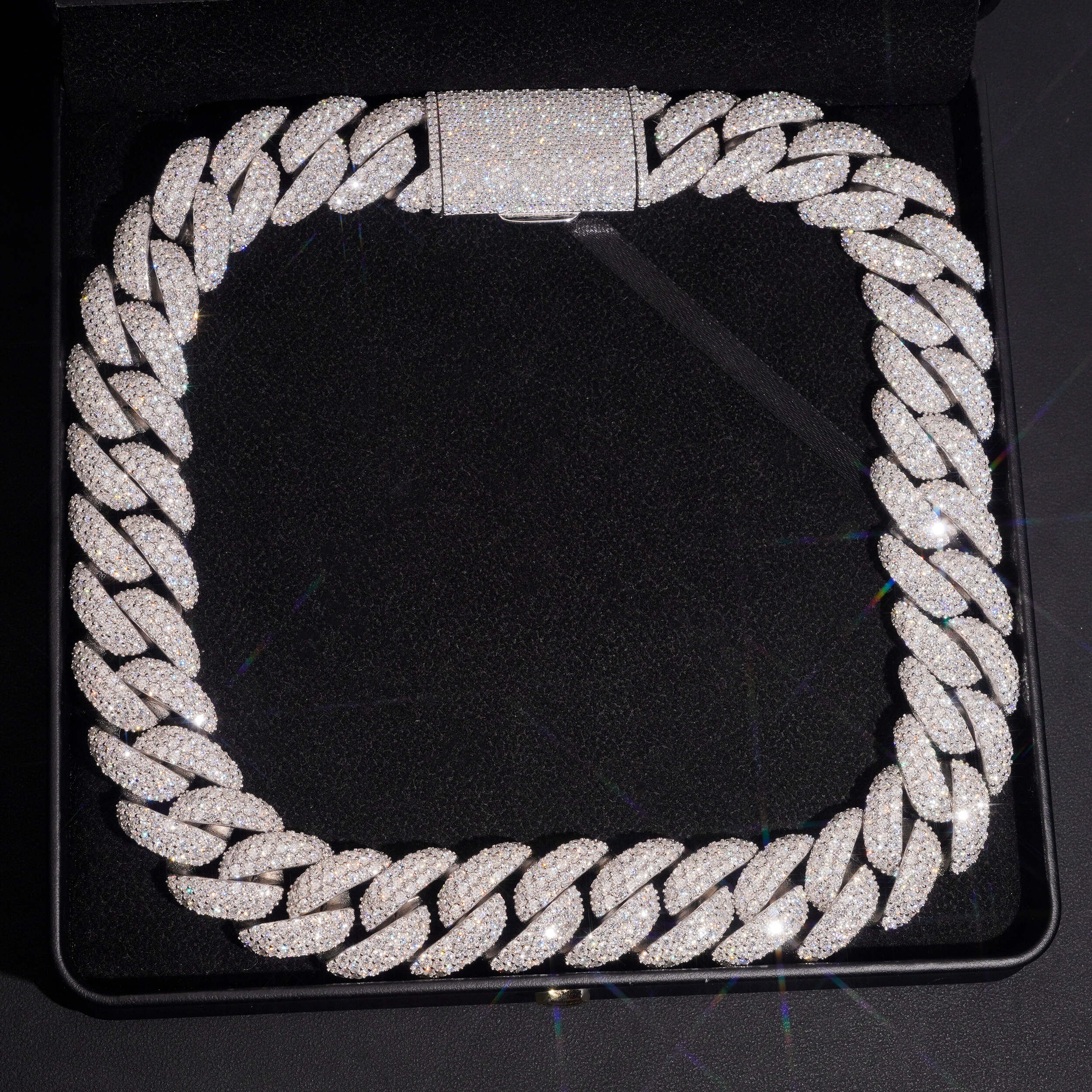 New Arrival Three Rows Miami Cuban Link Chain VVS Moissanit 23MM Flower Setting