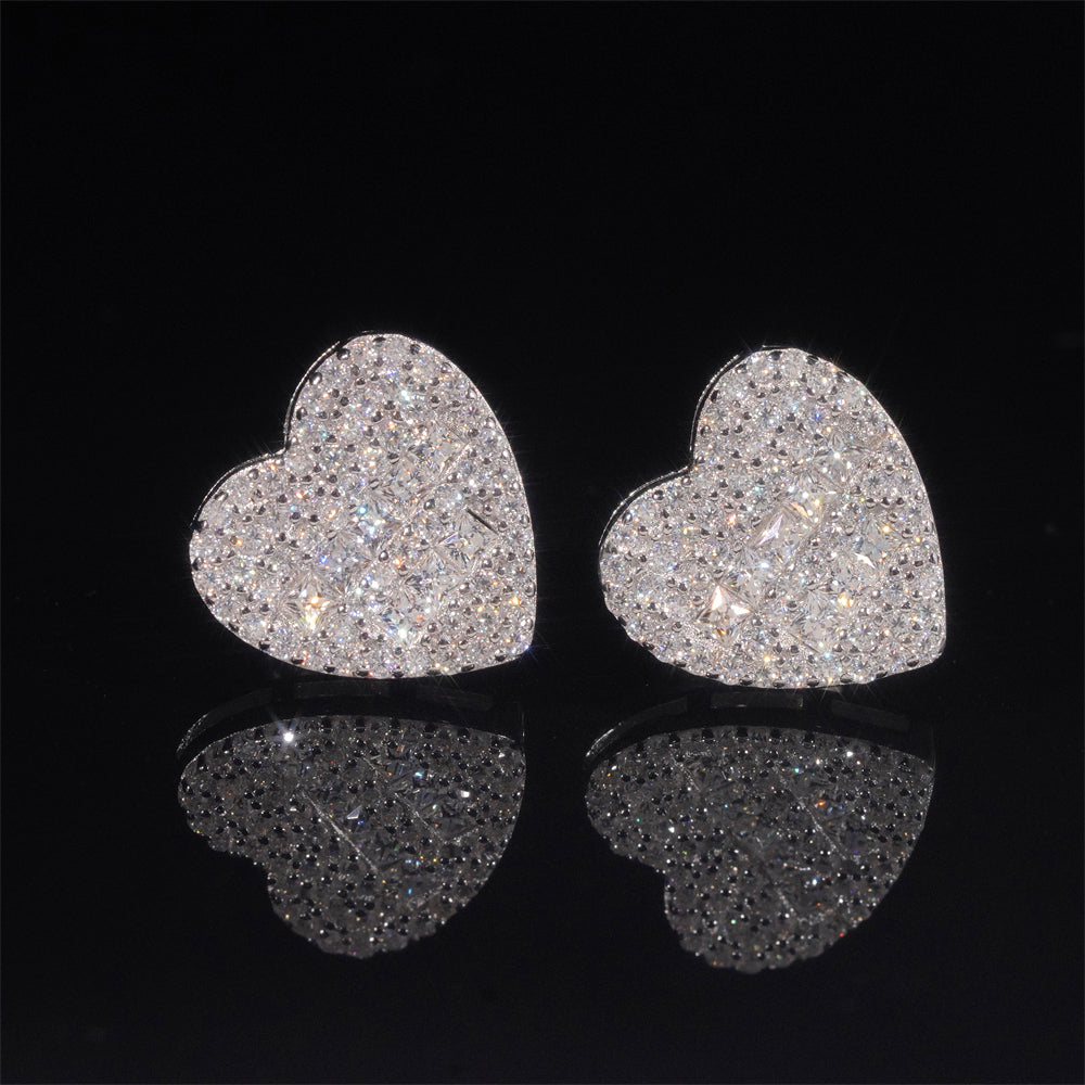 Heart Sahped VVS Moissanite Stud Earrings Screw Back With GRA Report
