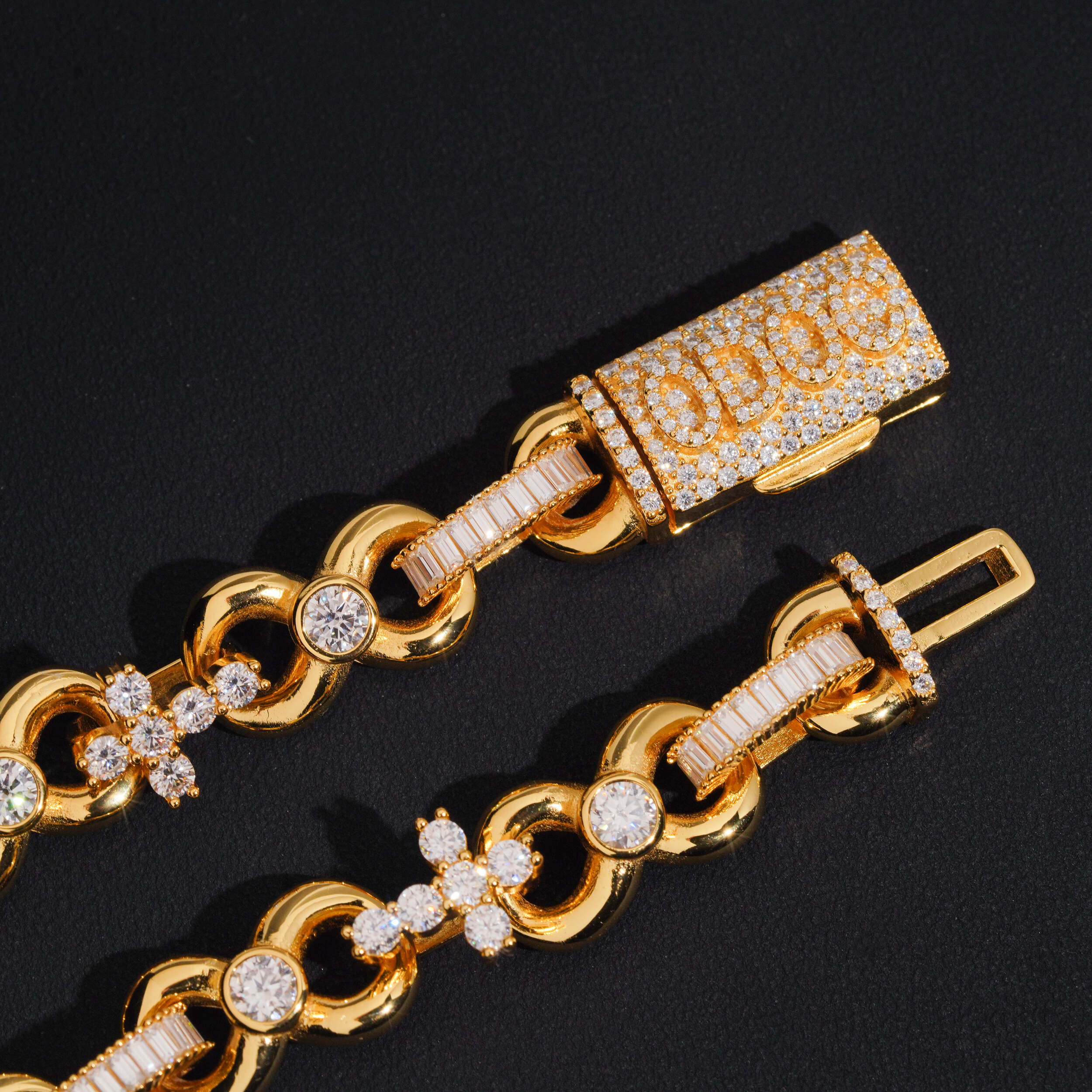18K Gold Plated Infinity Link Bracelet With Custom Name Clasp VVS Moissanite Hip Hop Jewelry
