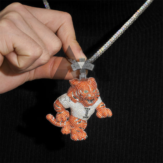 Iced Out Hip Hop Custom Made 3D Tiger Pendant With Moissanite Fit For 5MM Tennis Chain
