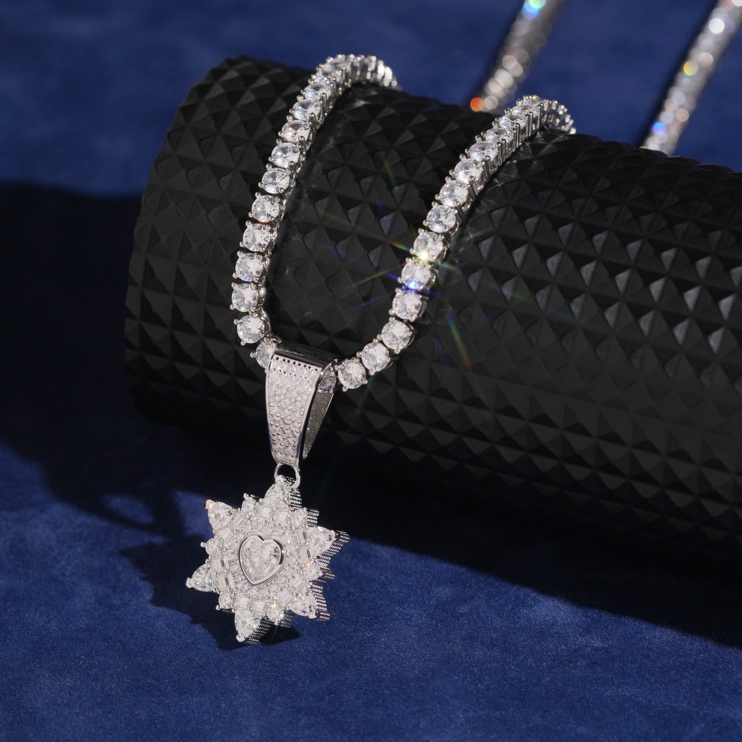 Moissanite Jewelry Charm Snakeflower Heart Stone Moissanite Charm For Unisex