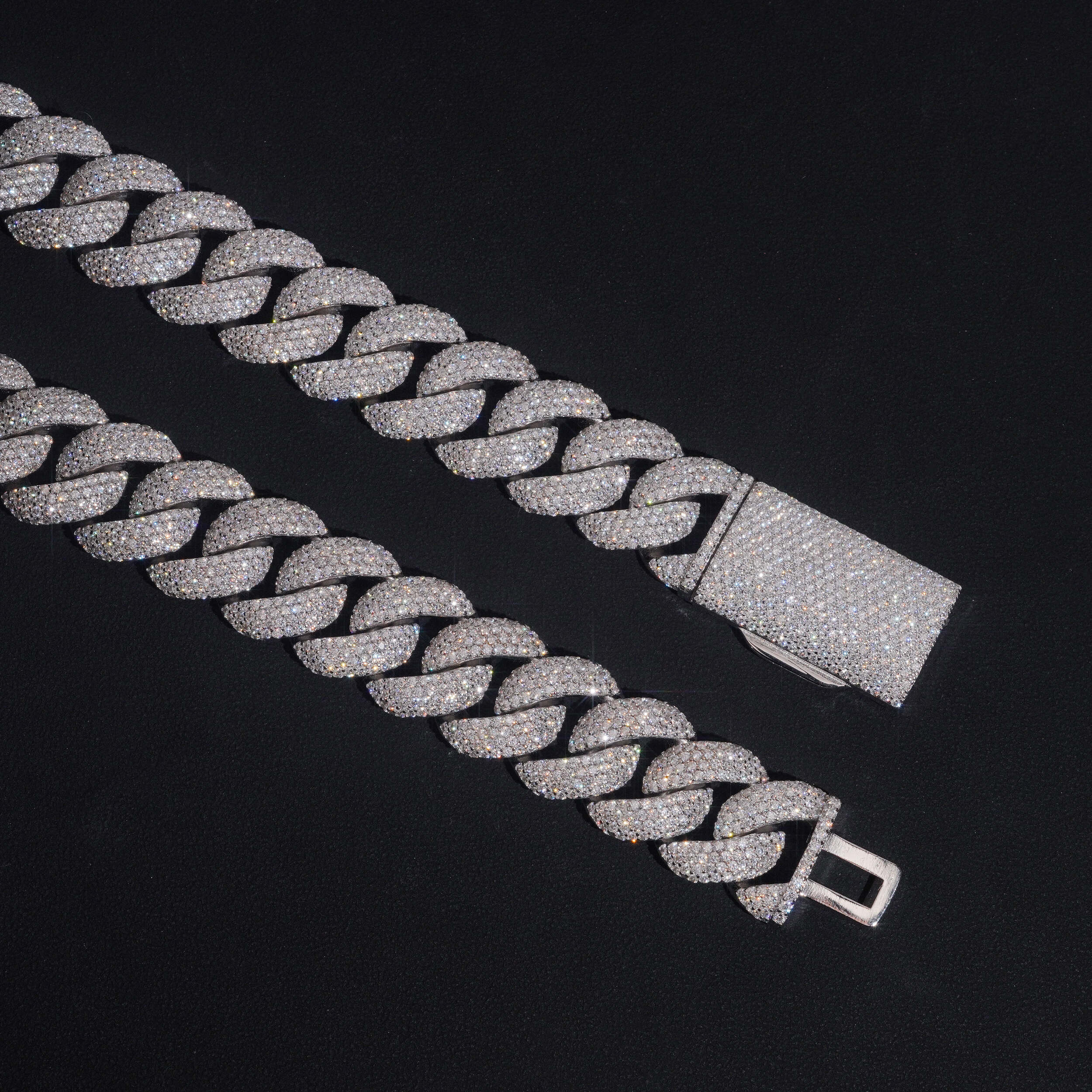 New Arrival Classic Design 20MM Miami Cuban Link Necklace VVS Moissanite Diamond Fully Iced