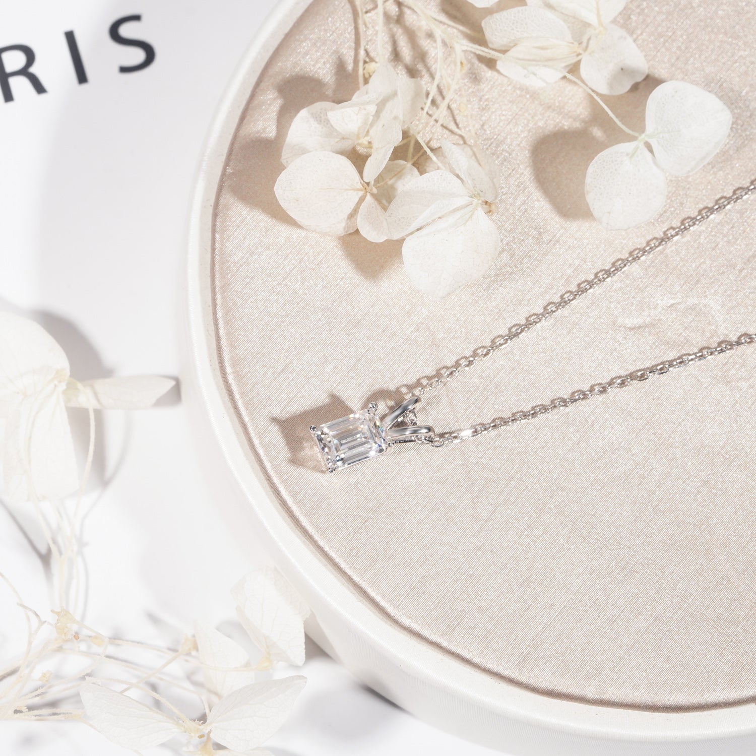 Solitaire 1ct Emerald Cut Moissanite Diamond Necklace Solid Silver For Women