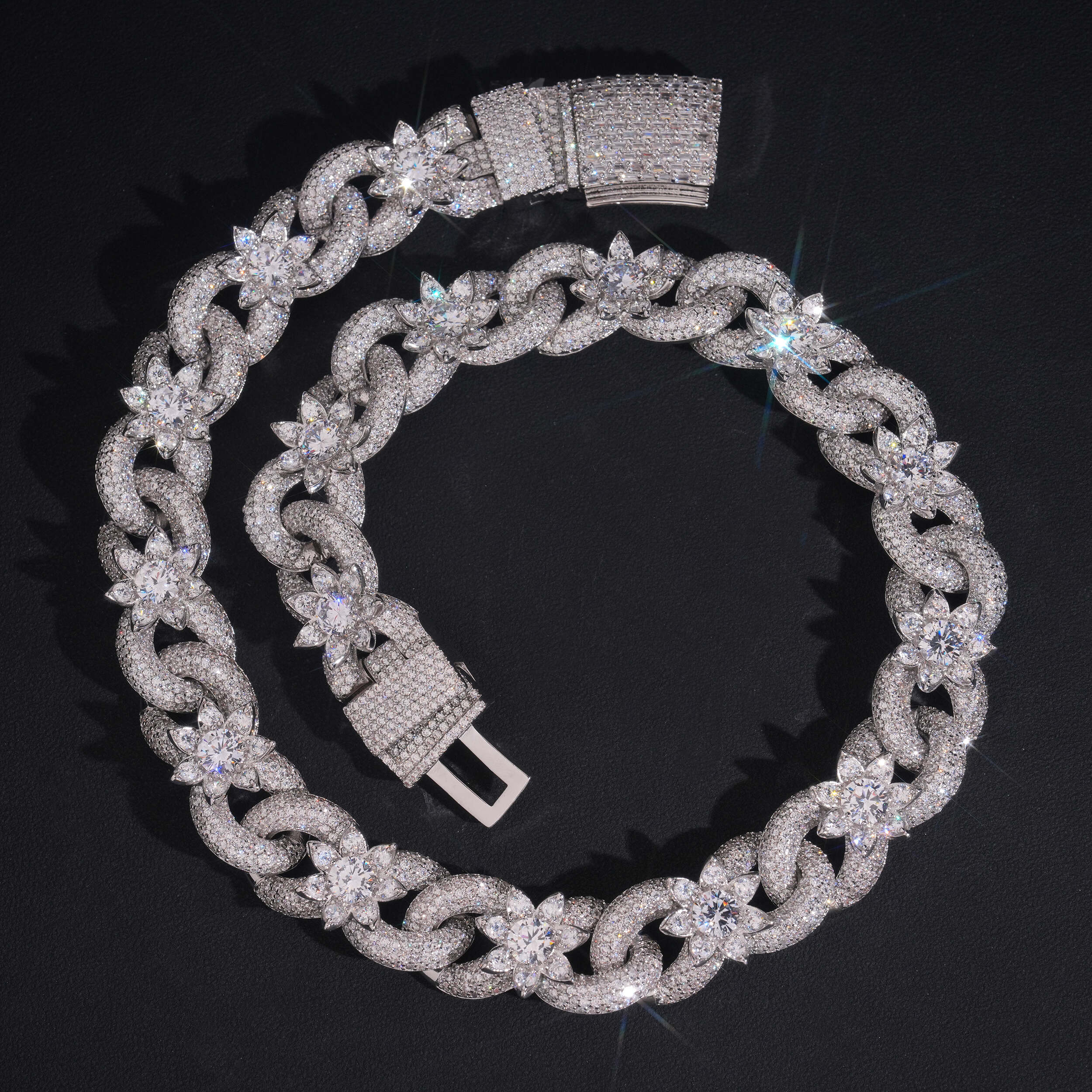 VVS CZ 18MM Flower Infinity Link Chain Necklace