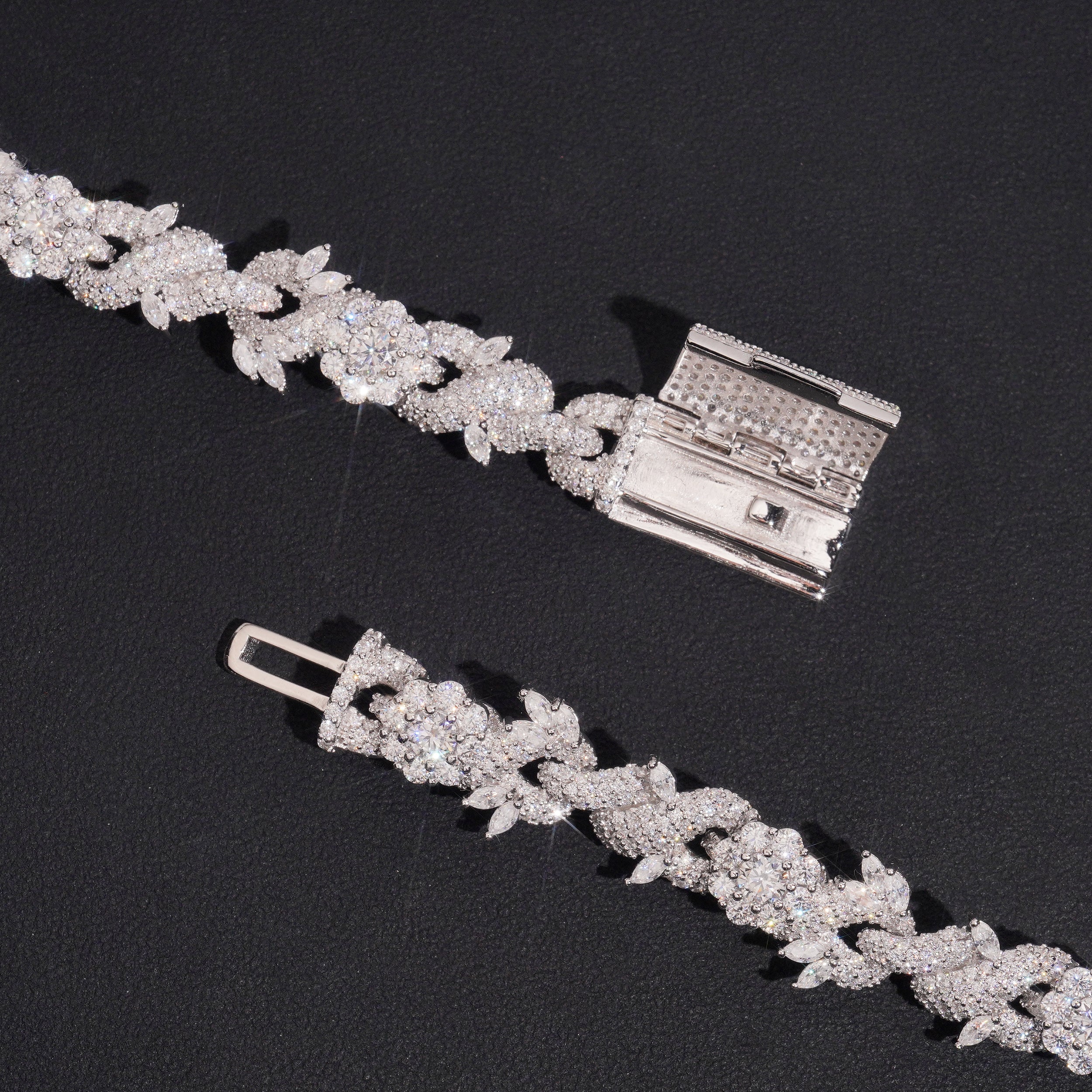 VVS Moissanite Diamond Iced Out 12MM Flower Link Infinity Chain Necklace
