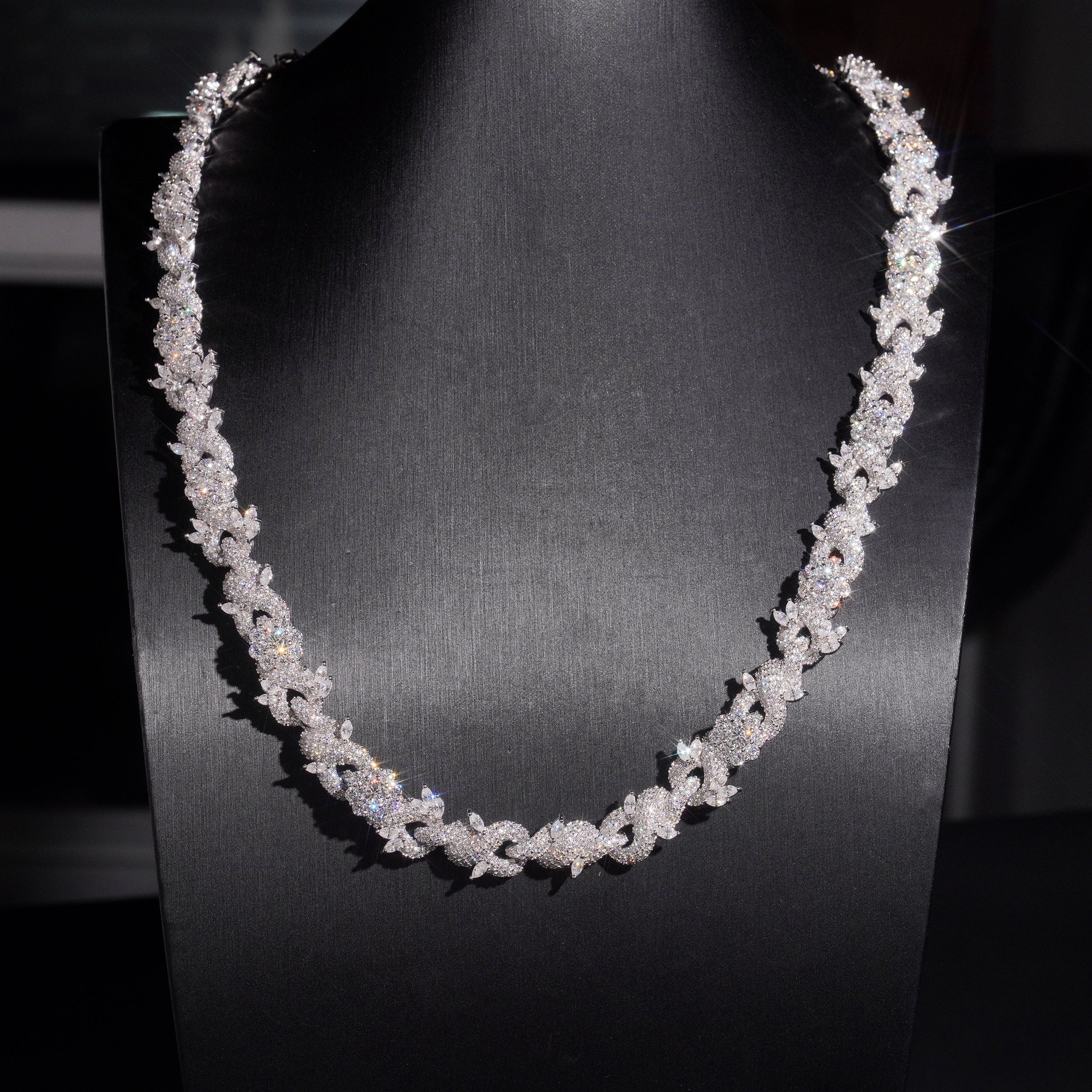 VVS Moissanite Diamond Iced Out 12MM Flower Link Infinity Chain Necklace