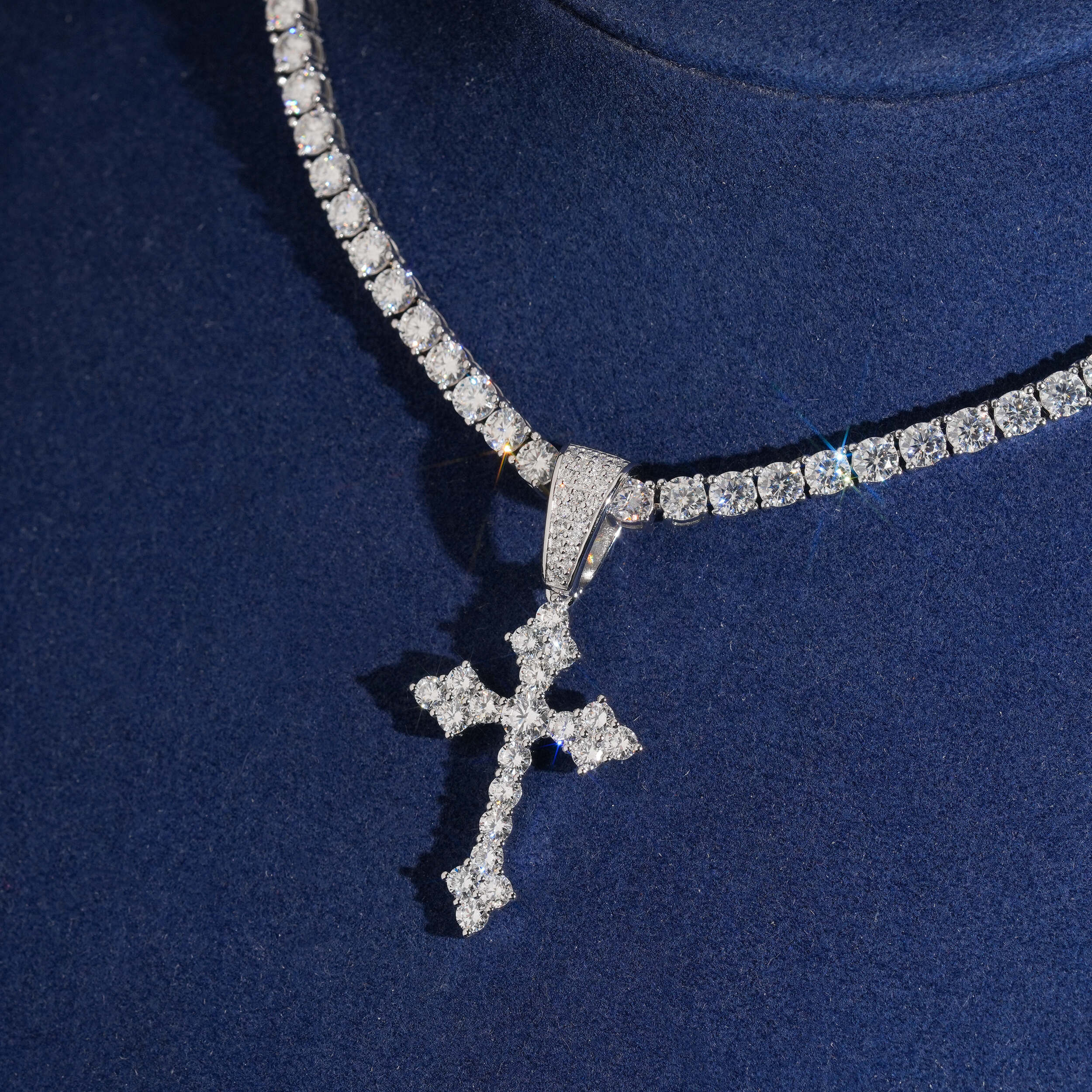 925 Sterling Silver Lab Grown Diamond Flower Cross Pendant Charm