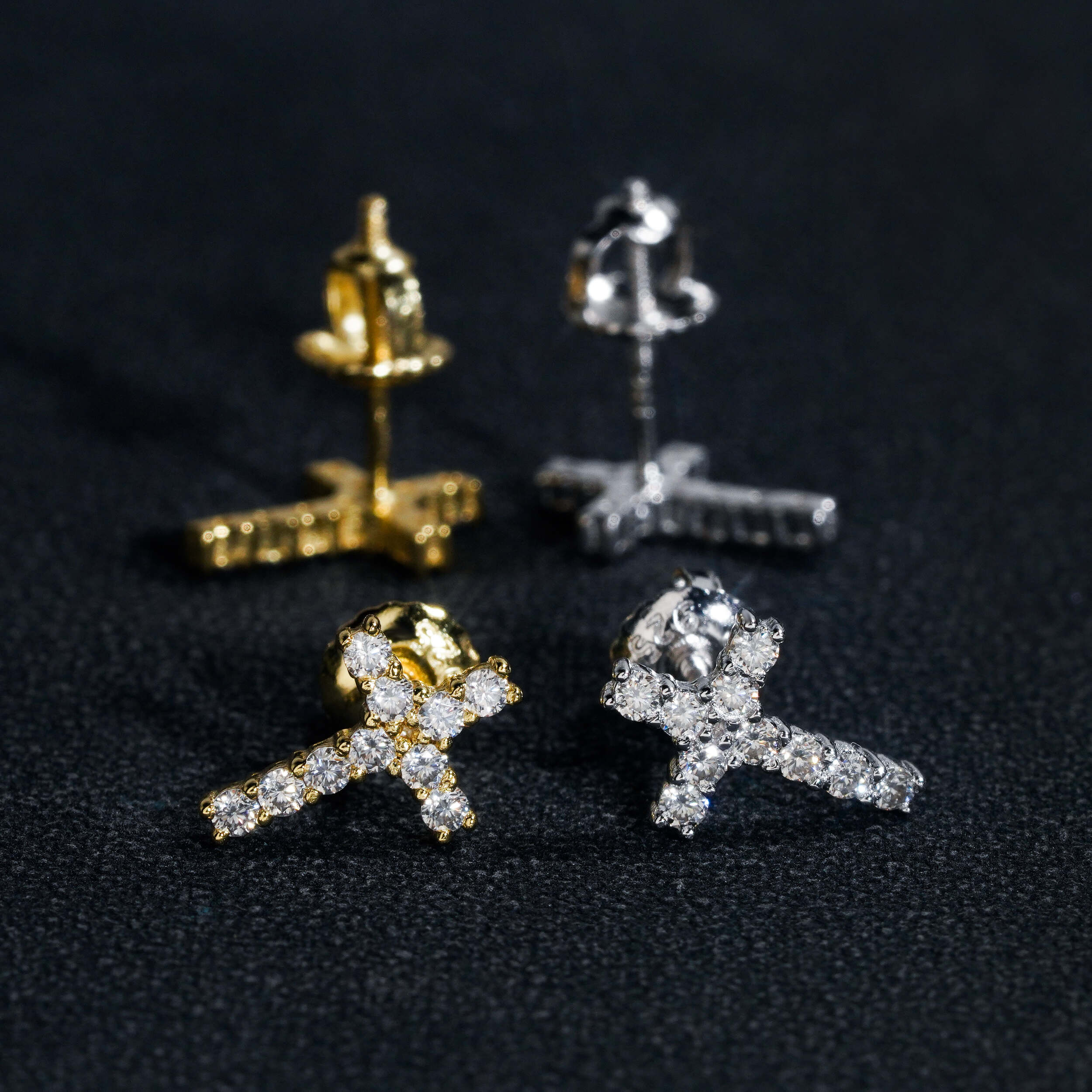 Mini tamanho moissanite diamante cruz brincos ouro branco ouro amarelo