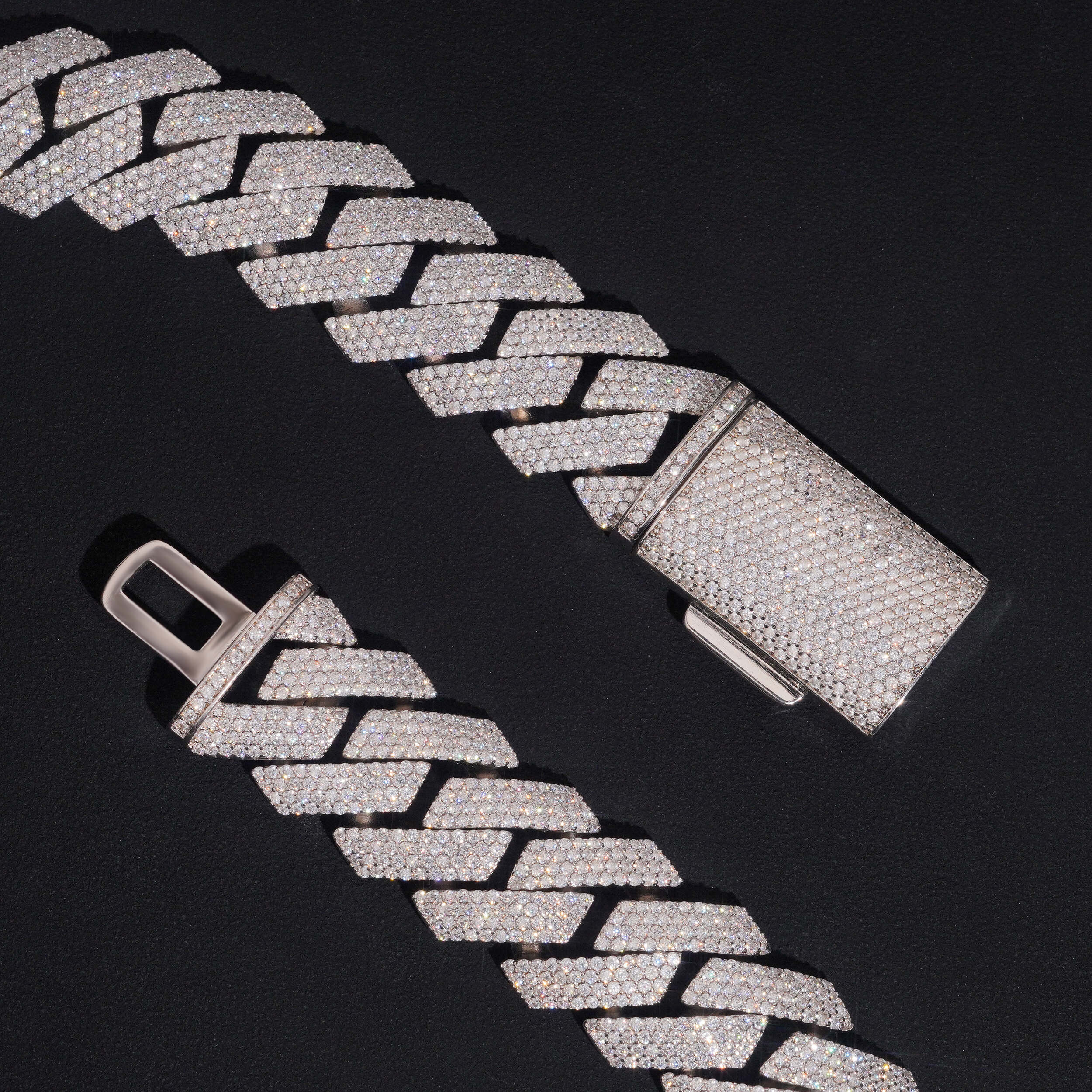 925 Sterling Silver 23MM Honeycomb Setting VVS Moissanite Diamond Cuban Chain Necklace
