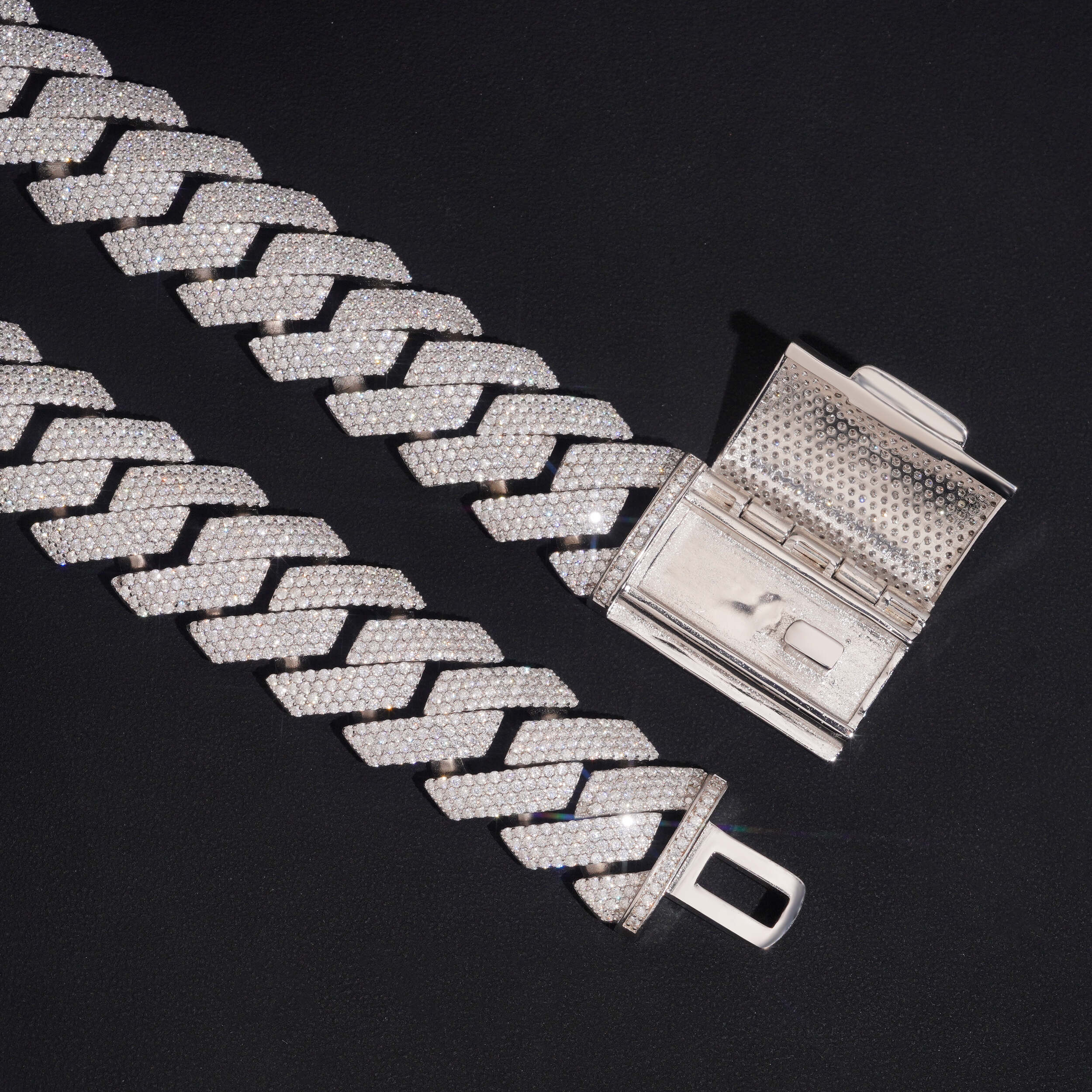 925 Sterling Silver 23MM Honeycomb Setting VVS Moissanite Diamond Cuban Chain Necklace