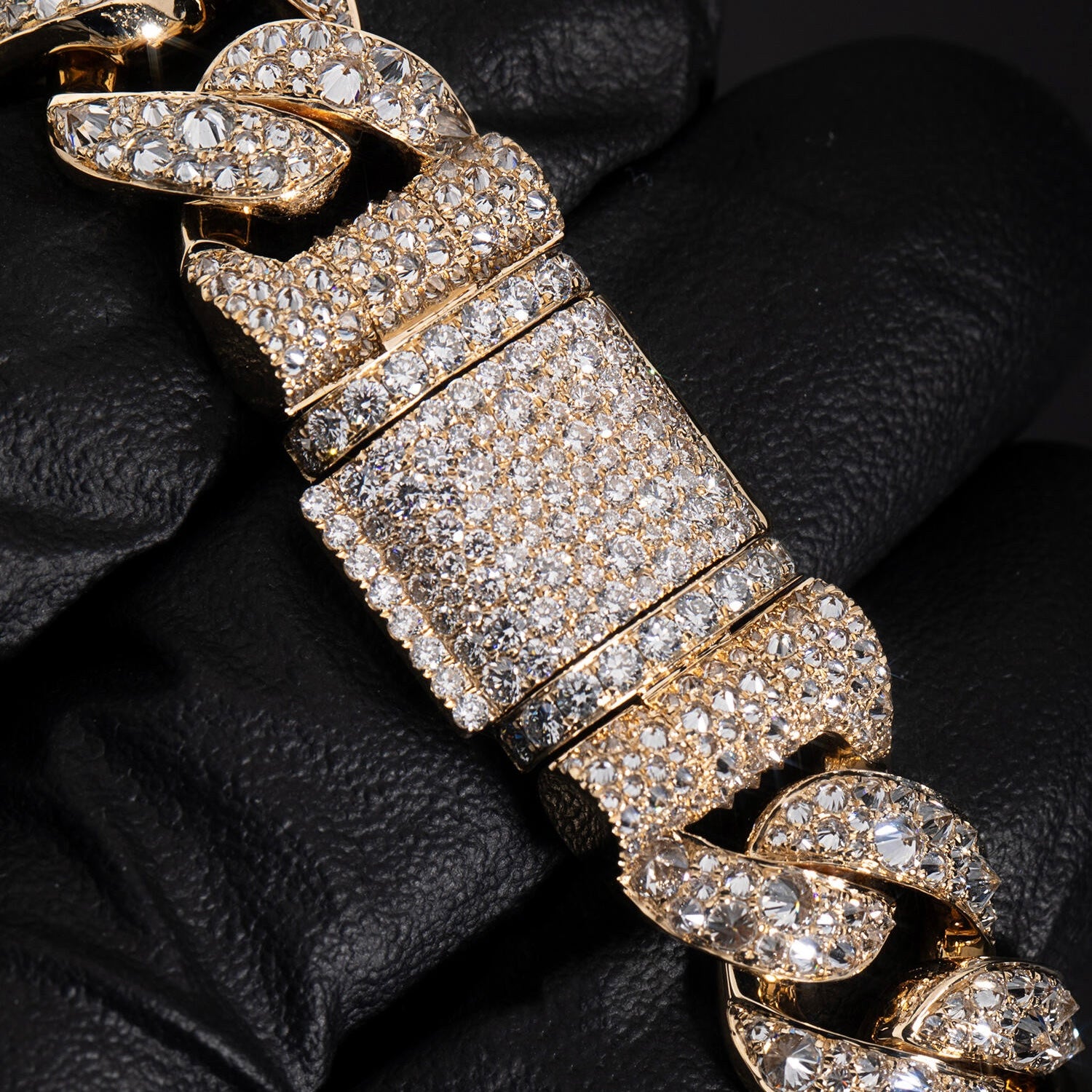 15MM Upside Down Mosaic Inverted Setting Cuban Lab Diamond