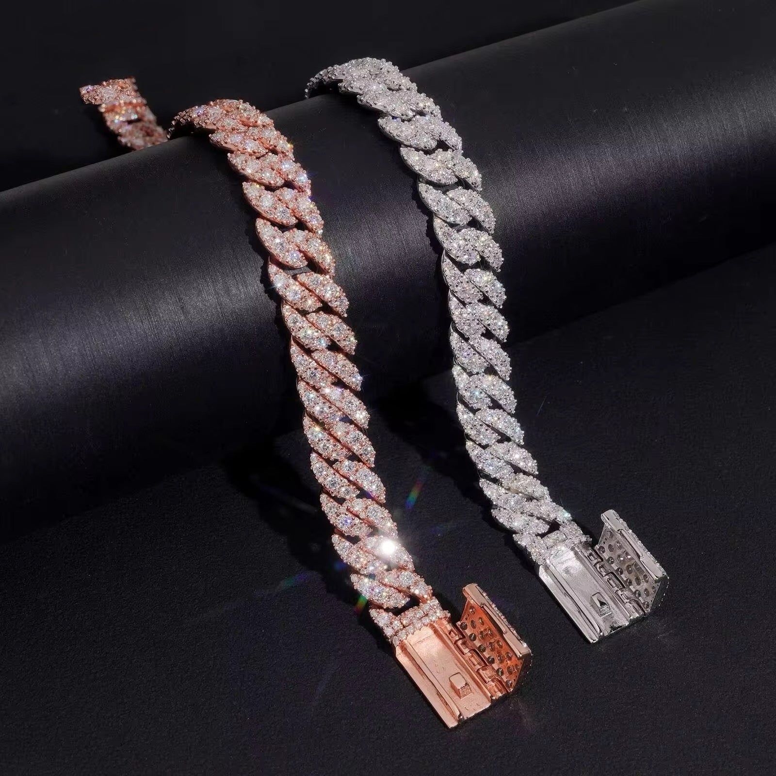 10MM Single Row Iced Out Unisex Moissanite Cuban Bracelet