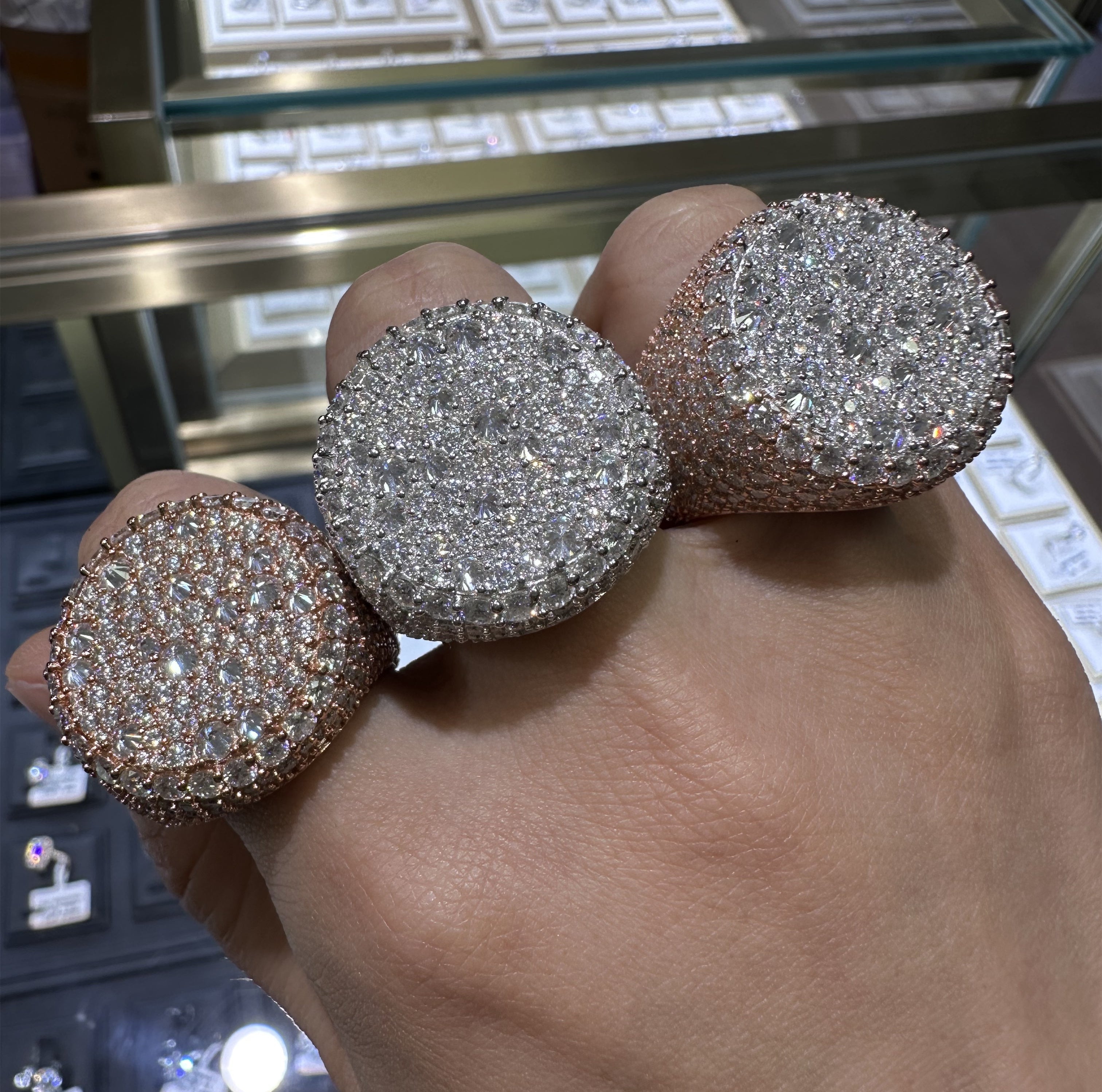 VVS Moissanite Diamond Mosaic Upside Down Setting