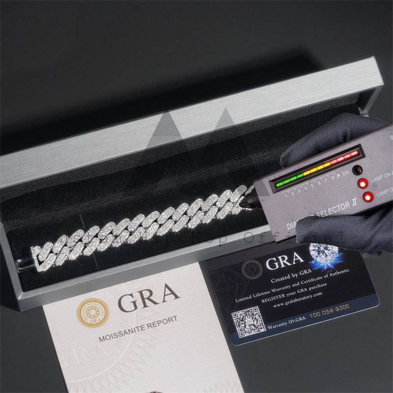 Men's hip hop jewelry with 18MM VVS Moissanite Diamond Cuban Link Bracelet Three Rows Fully Iced Out2