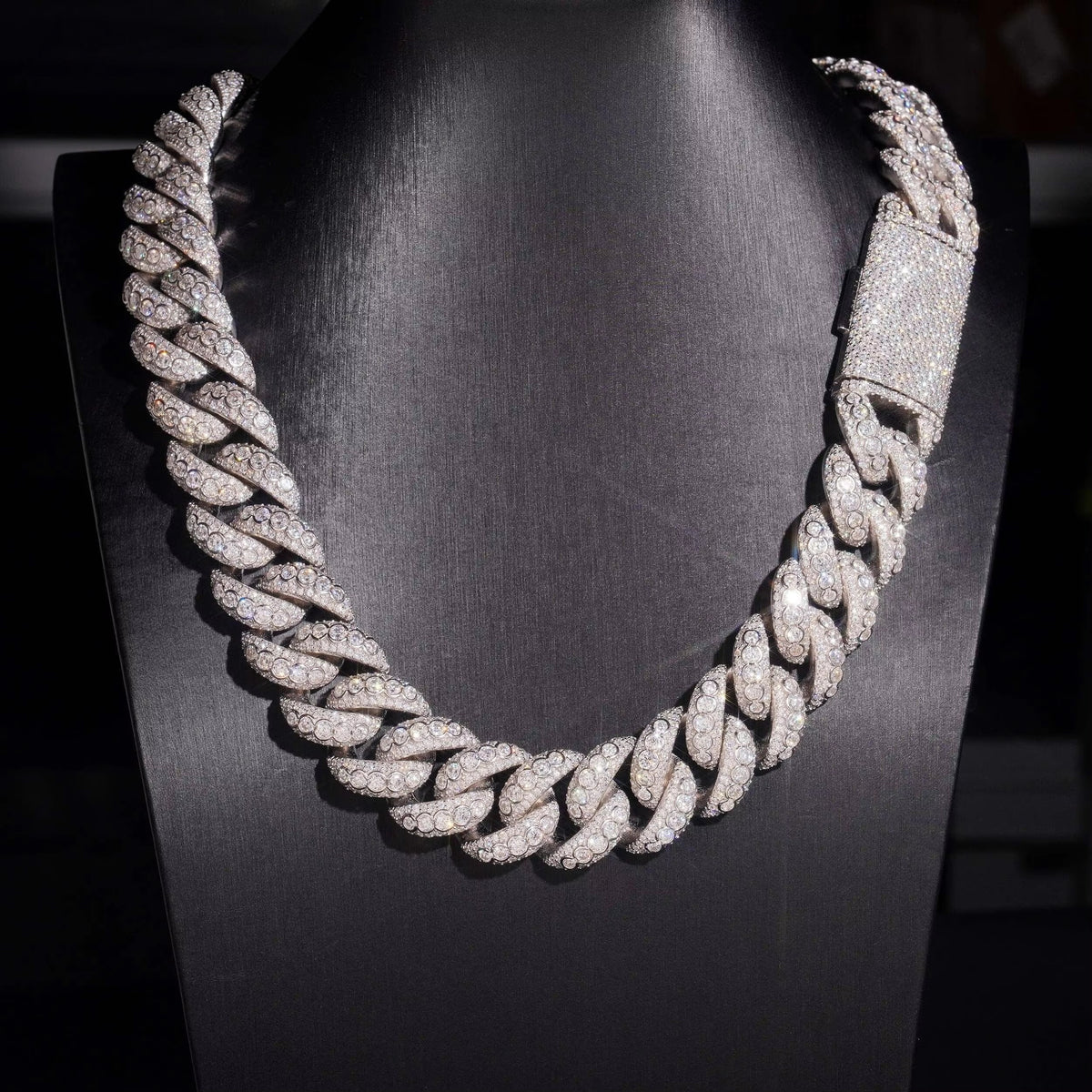22MM Bezel Setting Raised Stone Moissanite Diamond Cuban Chain