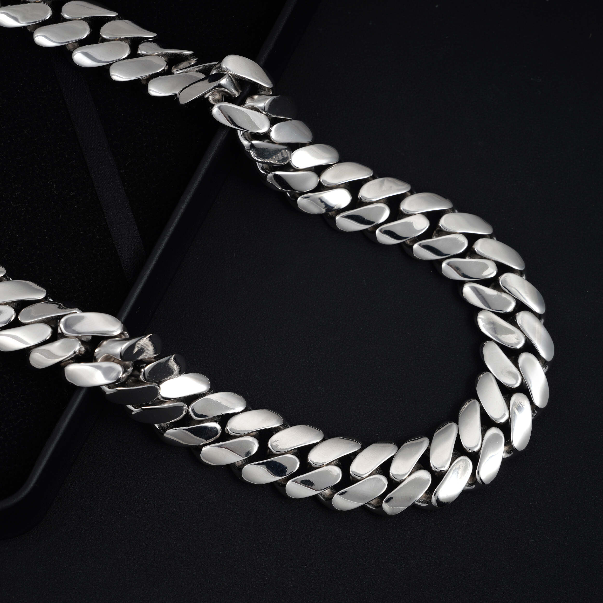 20MM Plain Cuban Link Chain 14K Gold
