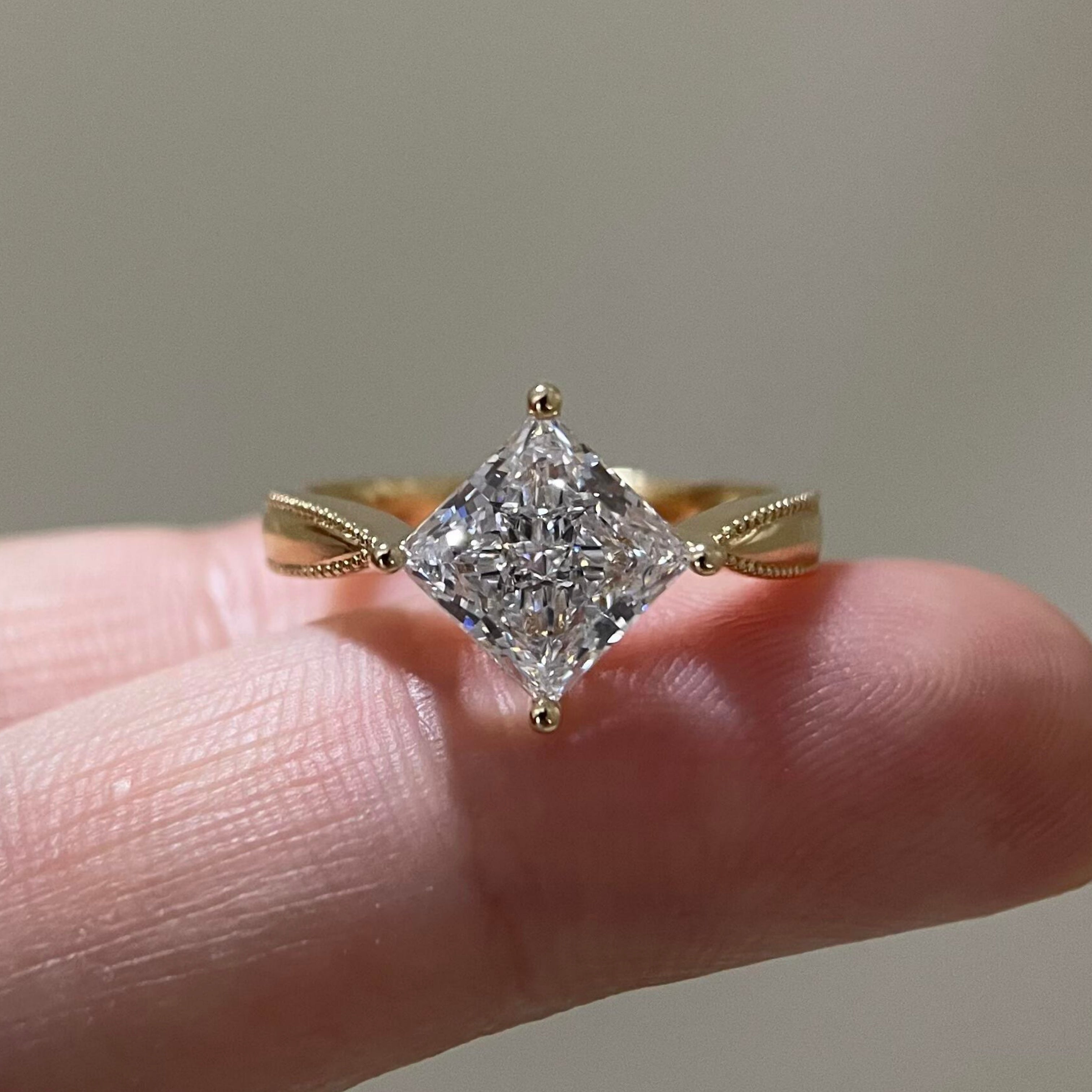 10K 14K 18K Yellow Gold 2CT Princess Cut Lab Grown Diamond Ring