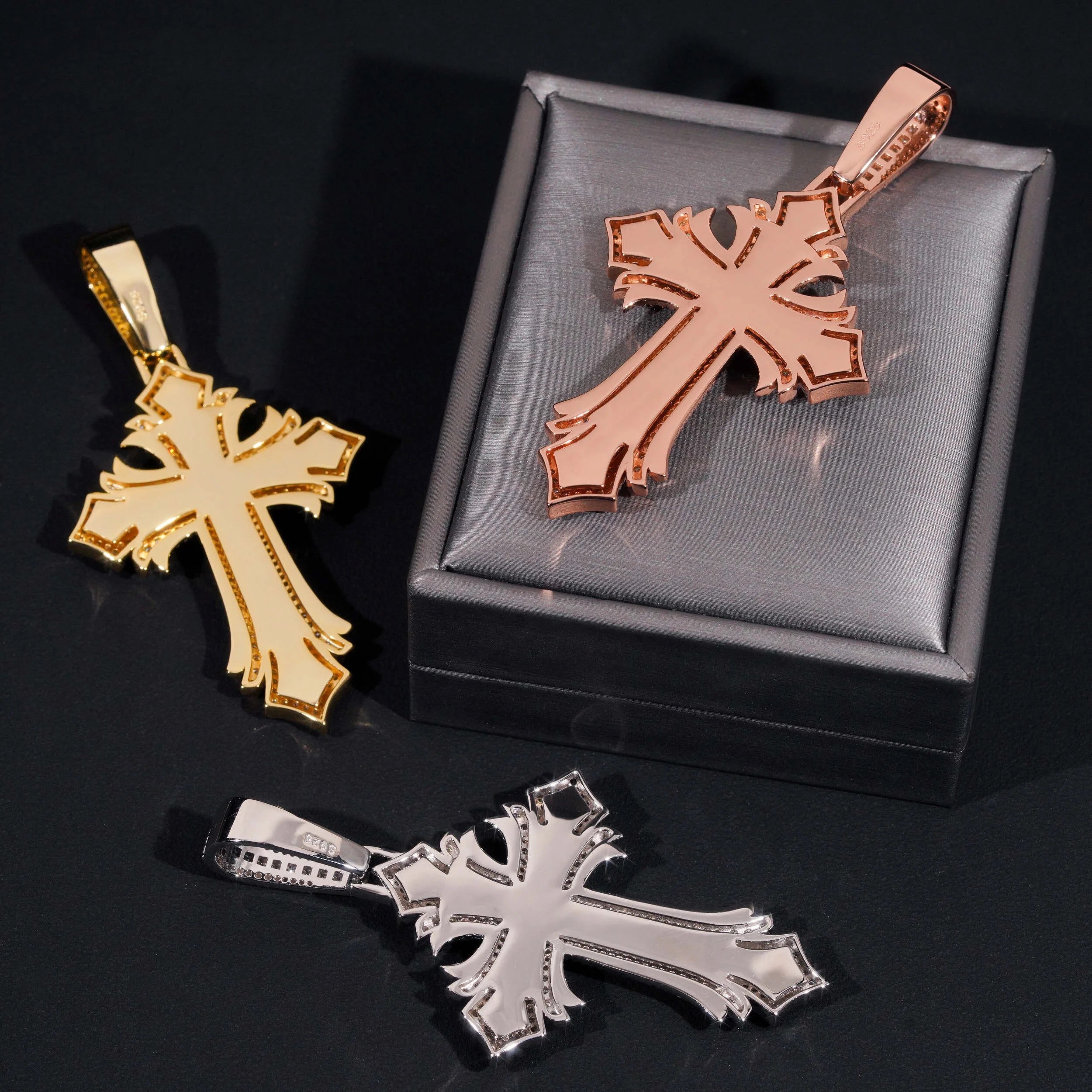 Solid Silver New Arrival Iced Out VVS Moissanite Cross Pendant Match 4MM Tennis Chain