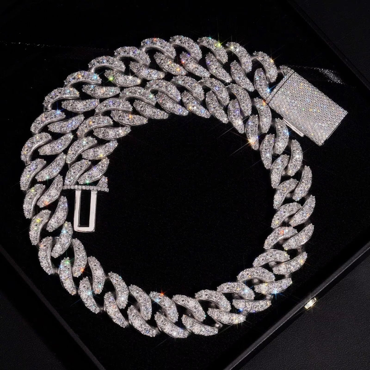 Single Row 20MM Moissanite Diamond Cuban Chain Necklace