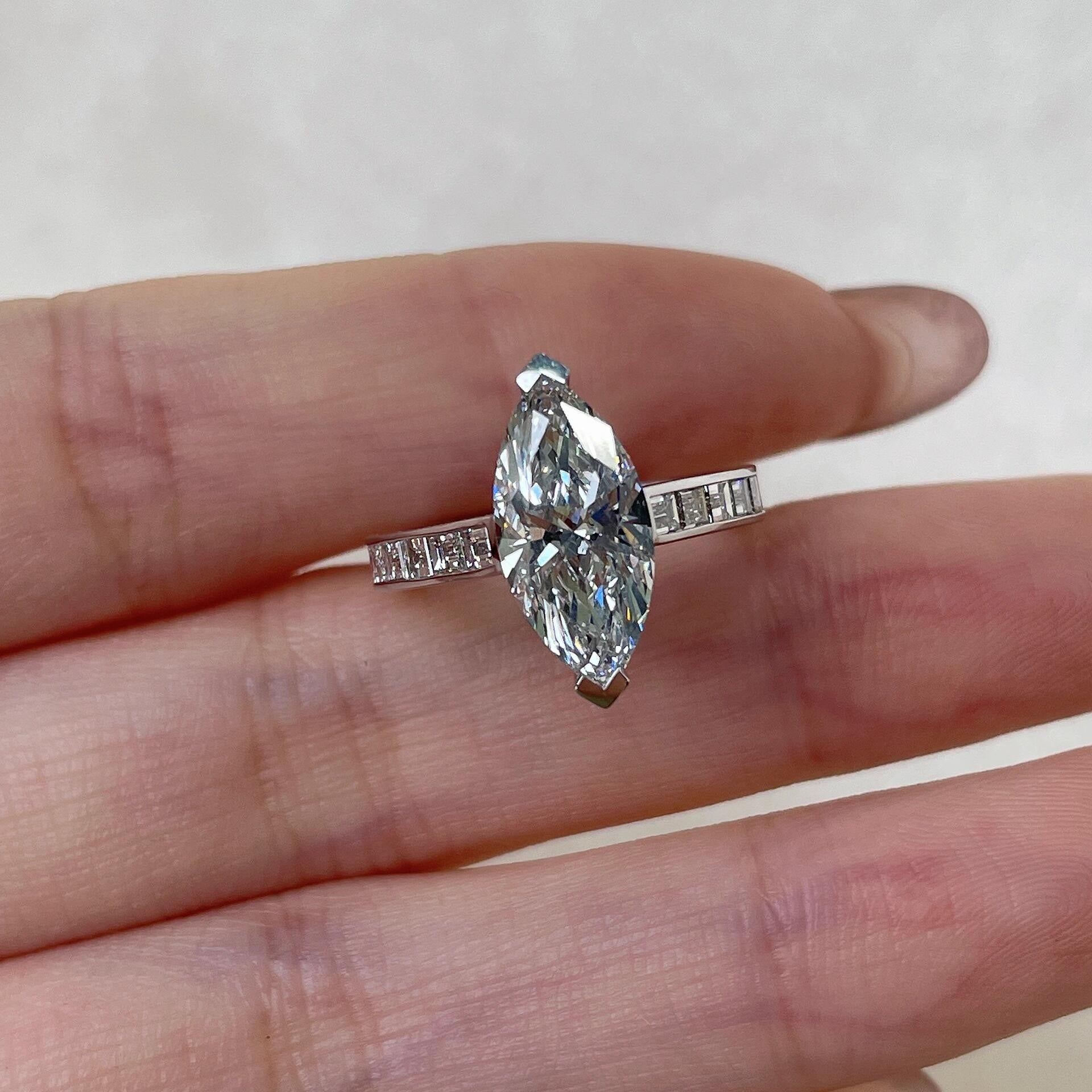 10K 14K 18K White Gold Marquise Cut Lab Grown Diamond IGI Certificated