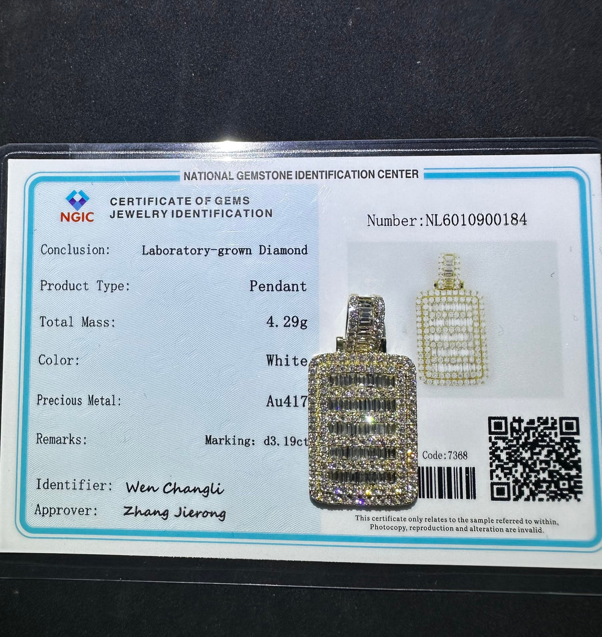 10k Solid Gold VVS Lab Grown Diamond Dogtag Pendant Charm
