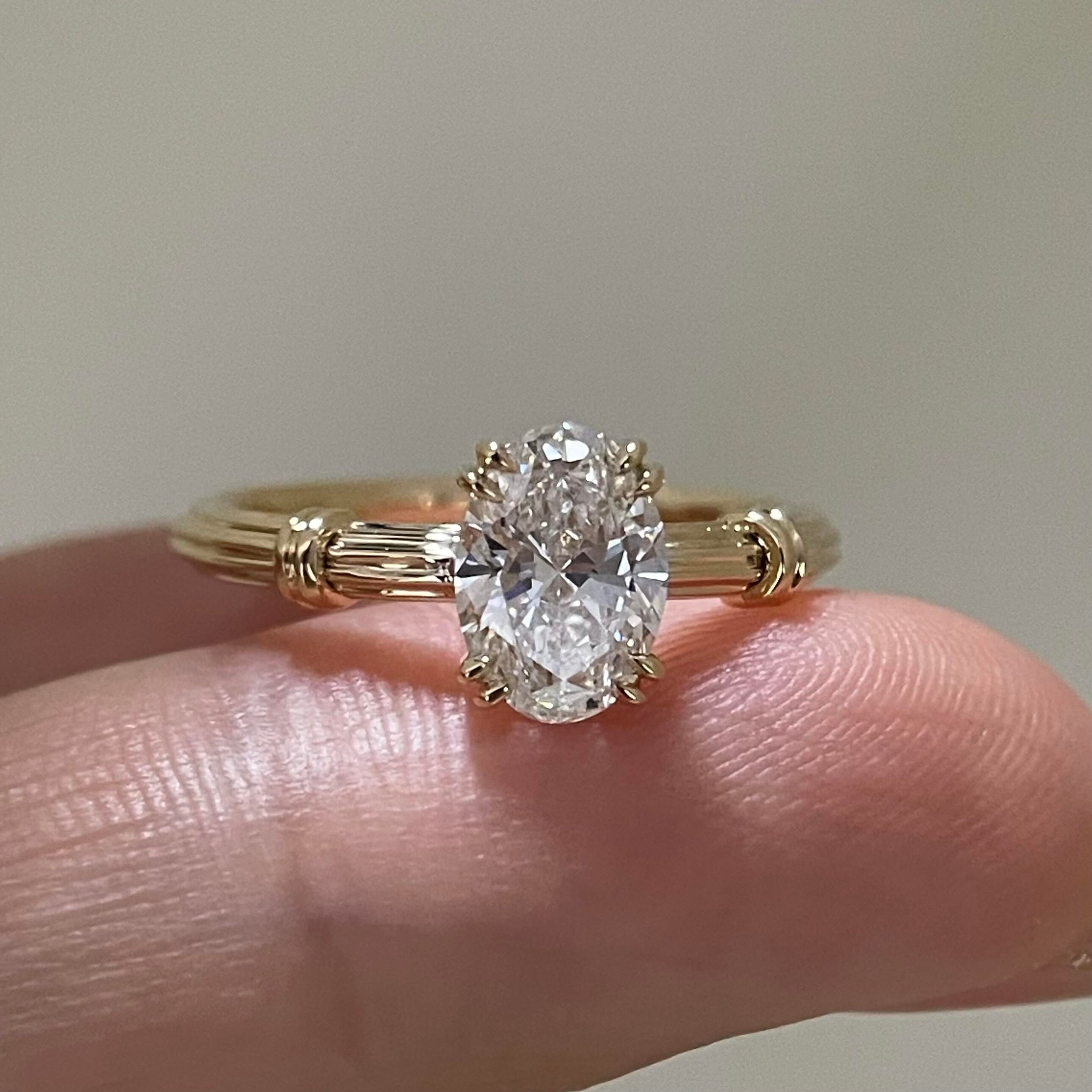 2Ct Oval Cut Vintage Lab Grown Diamond Ring 18K Gold
