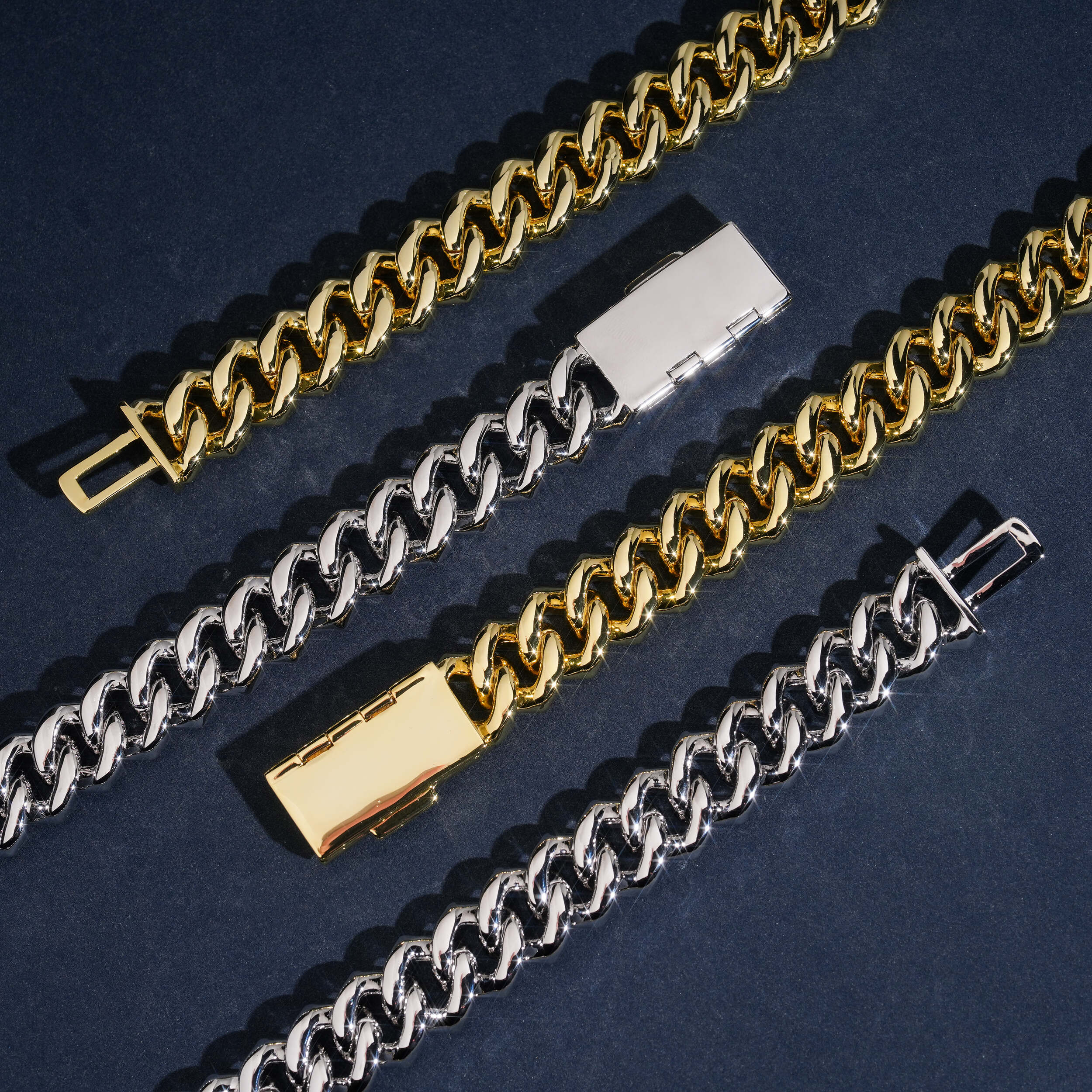 VVS CZ 18MM Prong Set Cuban Link Chain Necklace