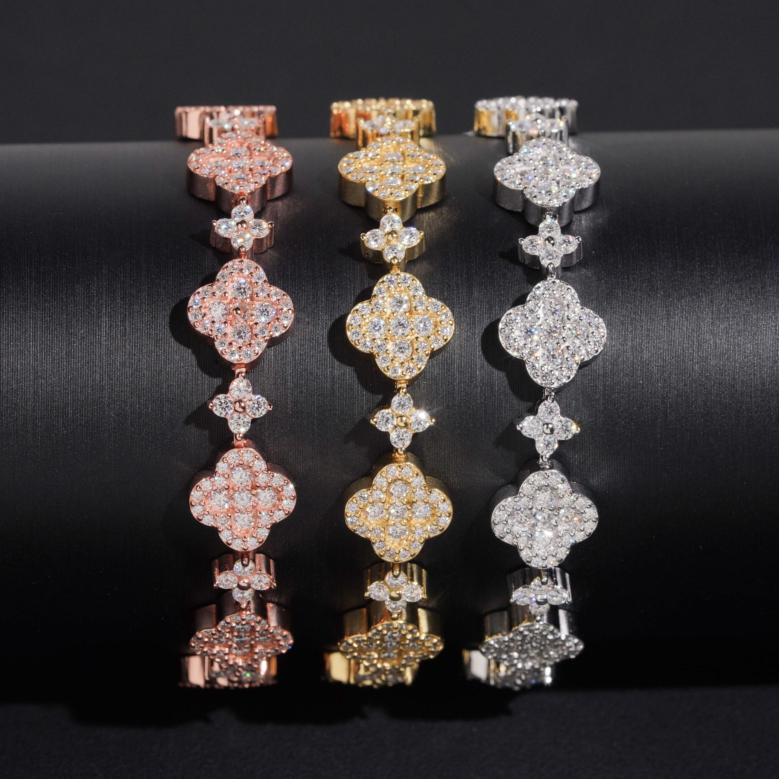 925 Sterling Silver Unisex 10MM Clover Tennis Bracelet Moissanite Diamond
