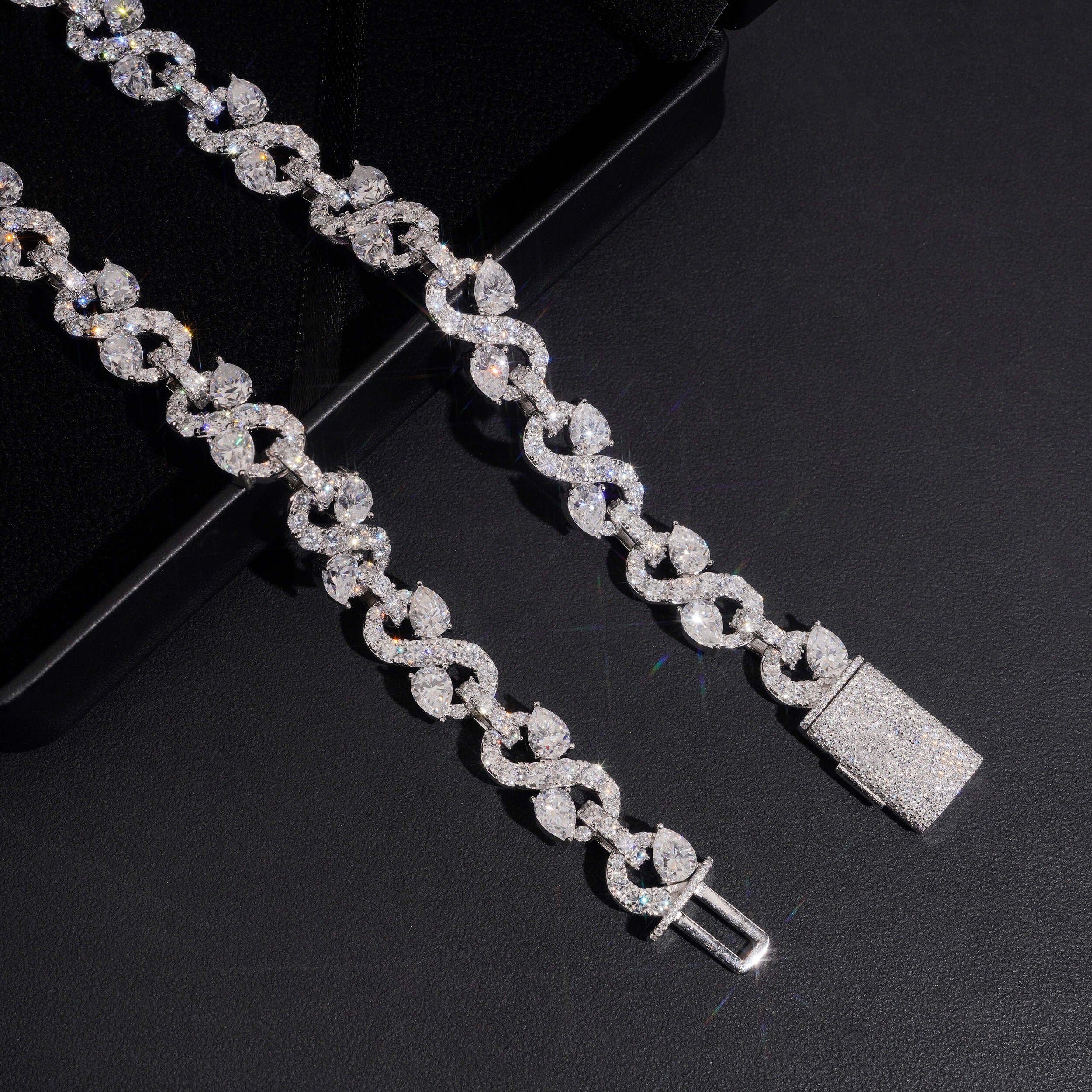 New Arrival 13MM Pear Cut Infinity Link Chain Necklace Moissanite Diamond
