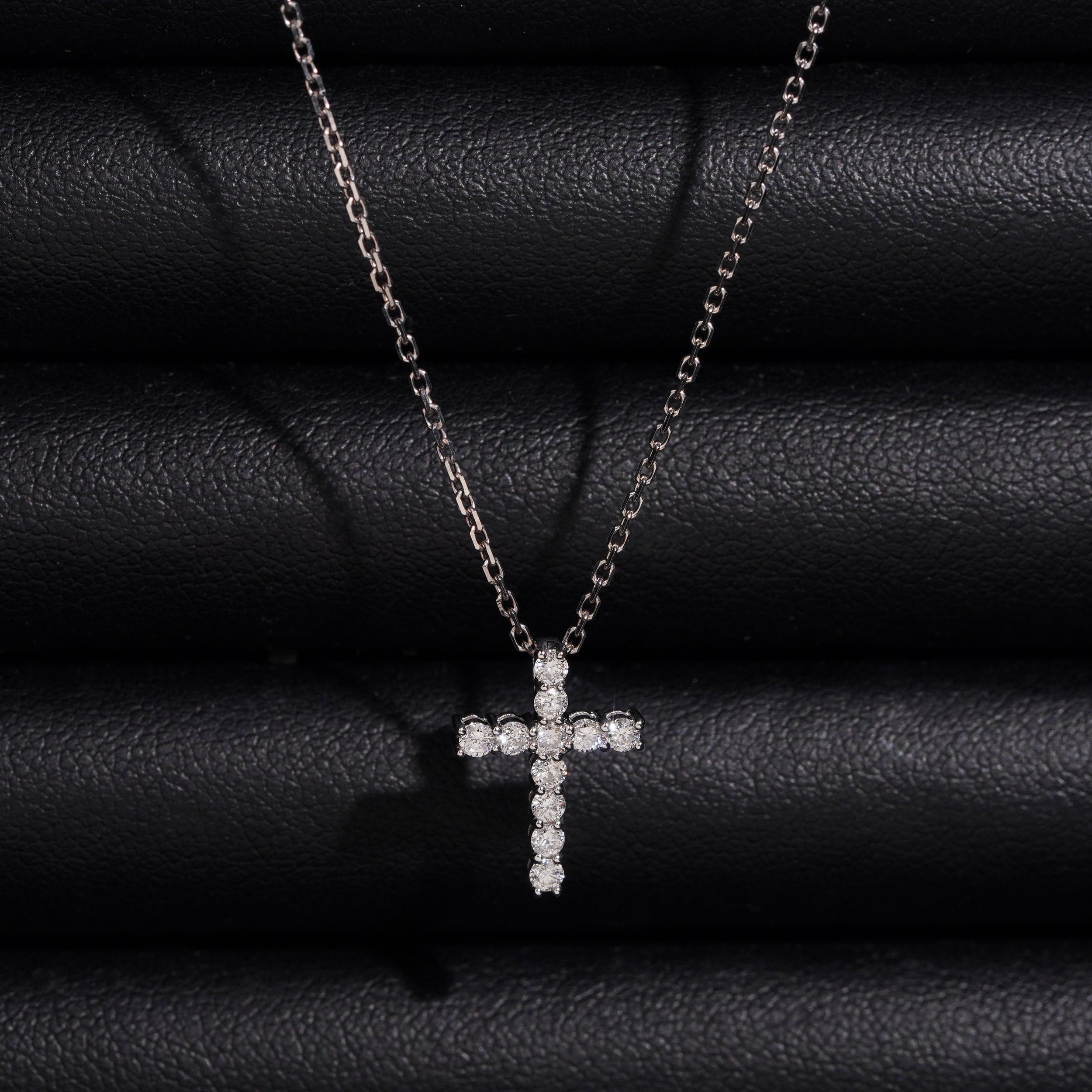 Mini Size 10K White Gold 0.2CT Lab Diamond Cross Necklace
