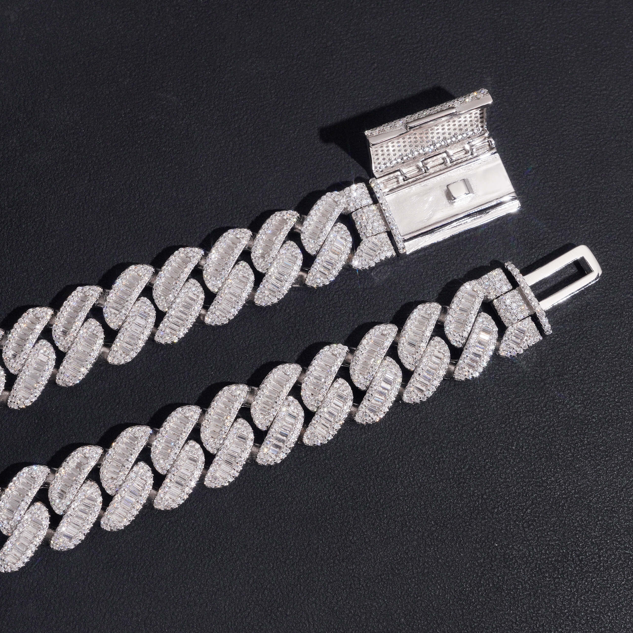 Hip Hop Jewelry 17MM Baguette Diamond Cuban Link Chain Necklace Moissanite