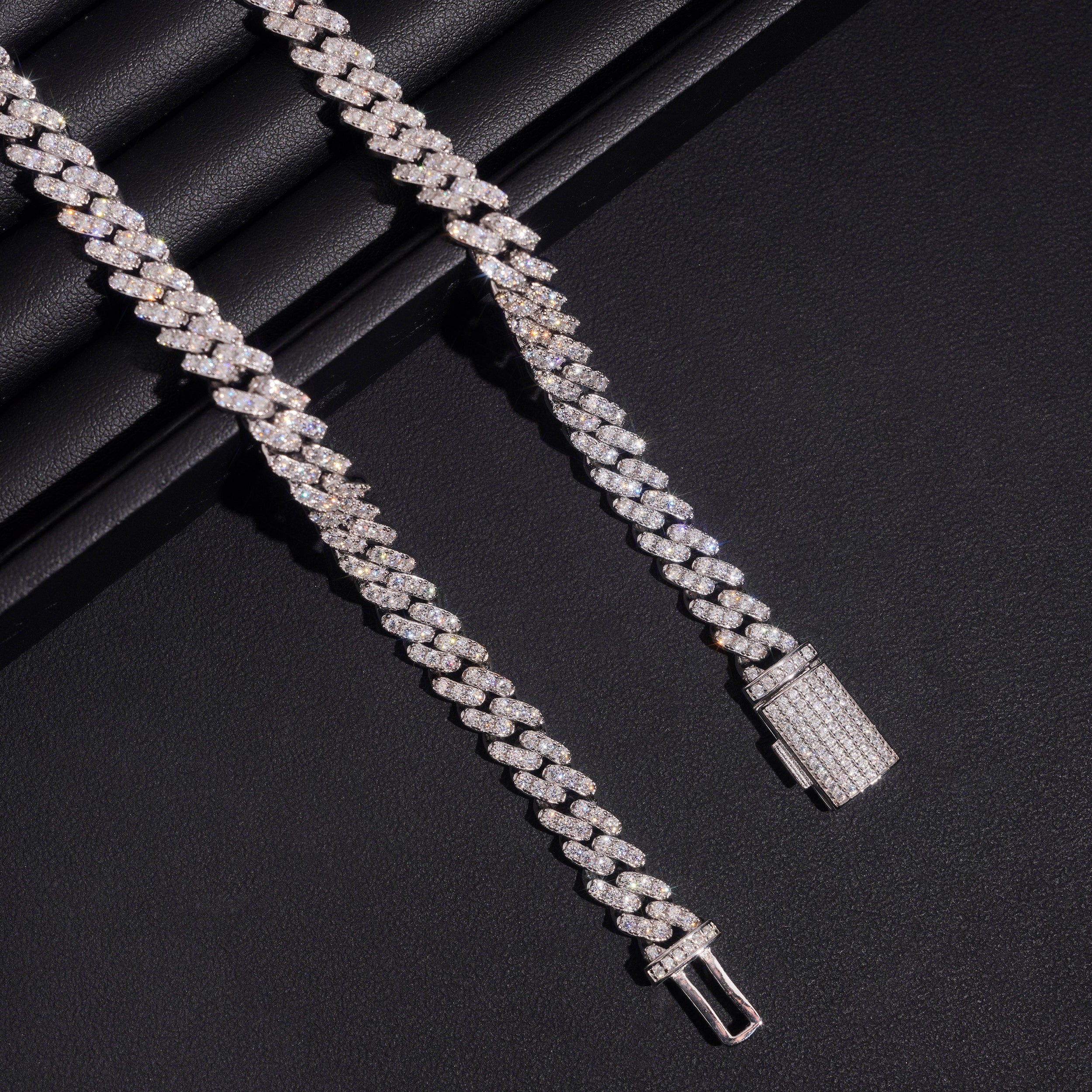 Single Row VVS Moissanite Diamond Cuban Chain Necklace 8MM